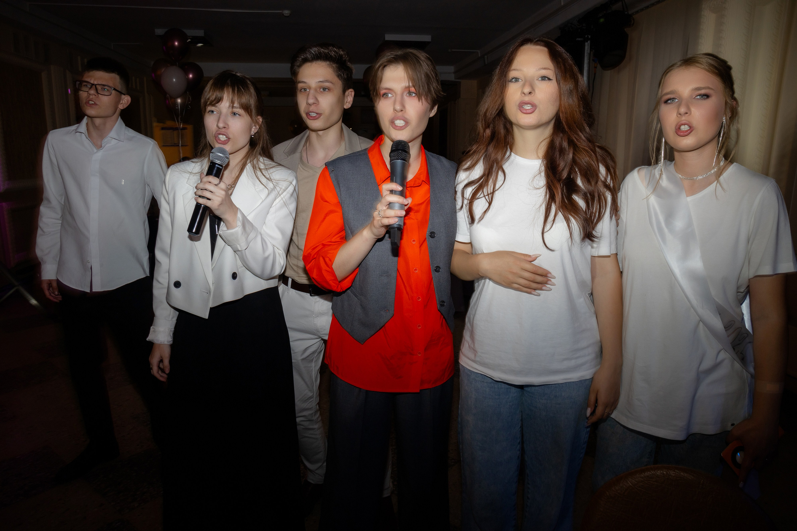 Школьный выпускной 2024 год в Соколе (Минск). Свадебный фотограф в Минске/Беларуси Сергей Спиридонов