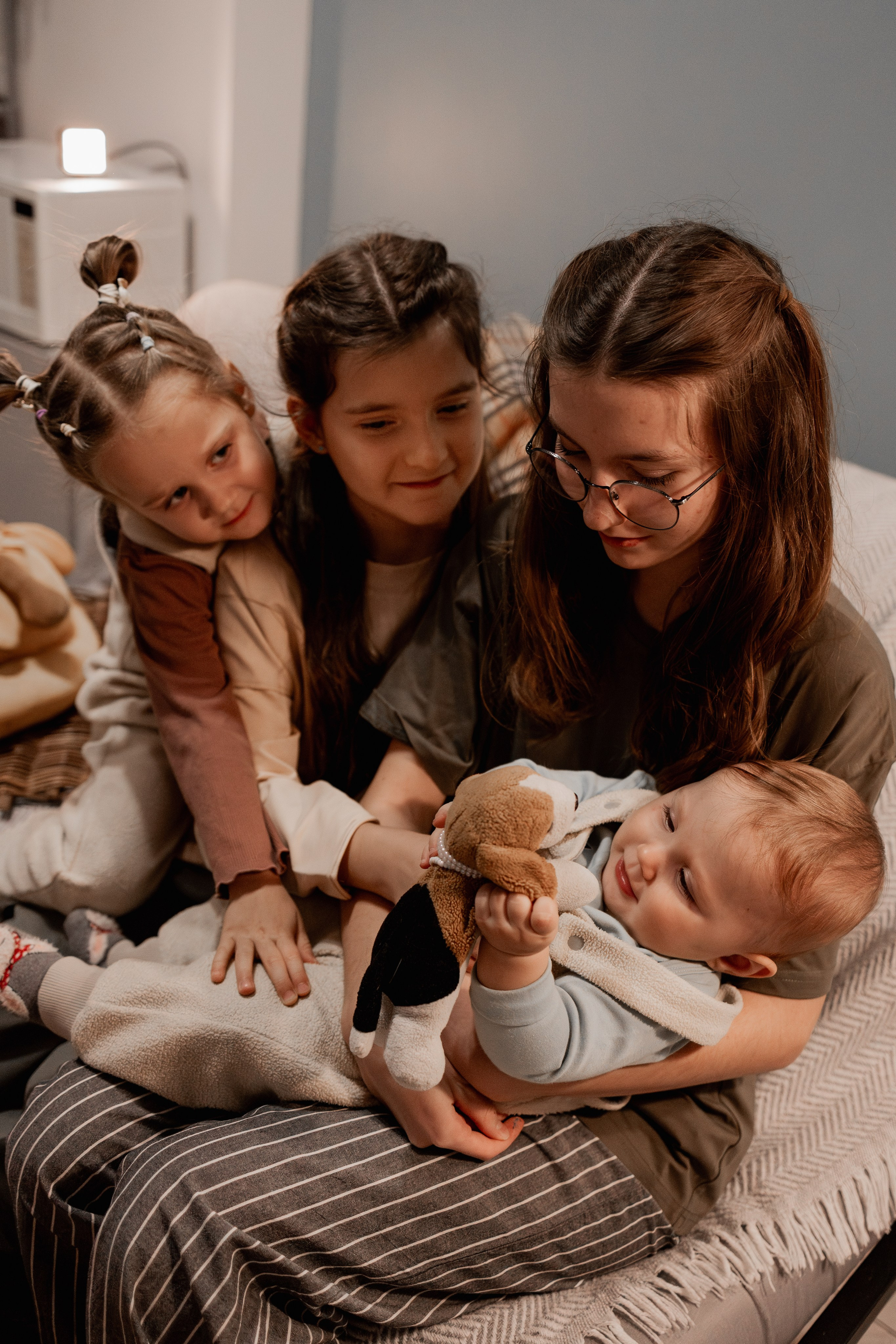 4 сестренки. Семейный фотограф Виктория Авдеева