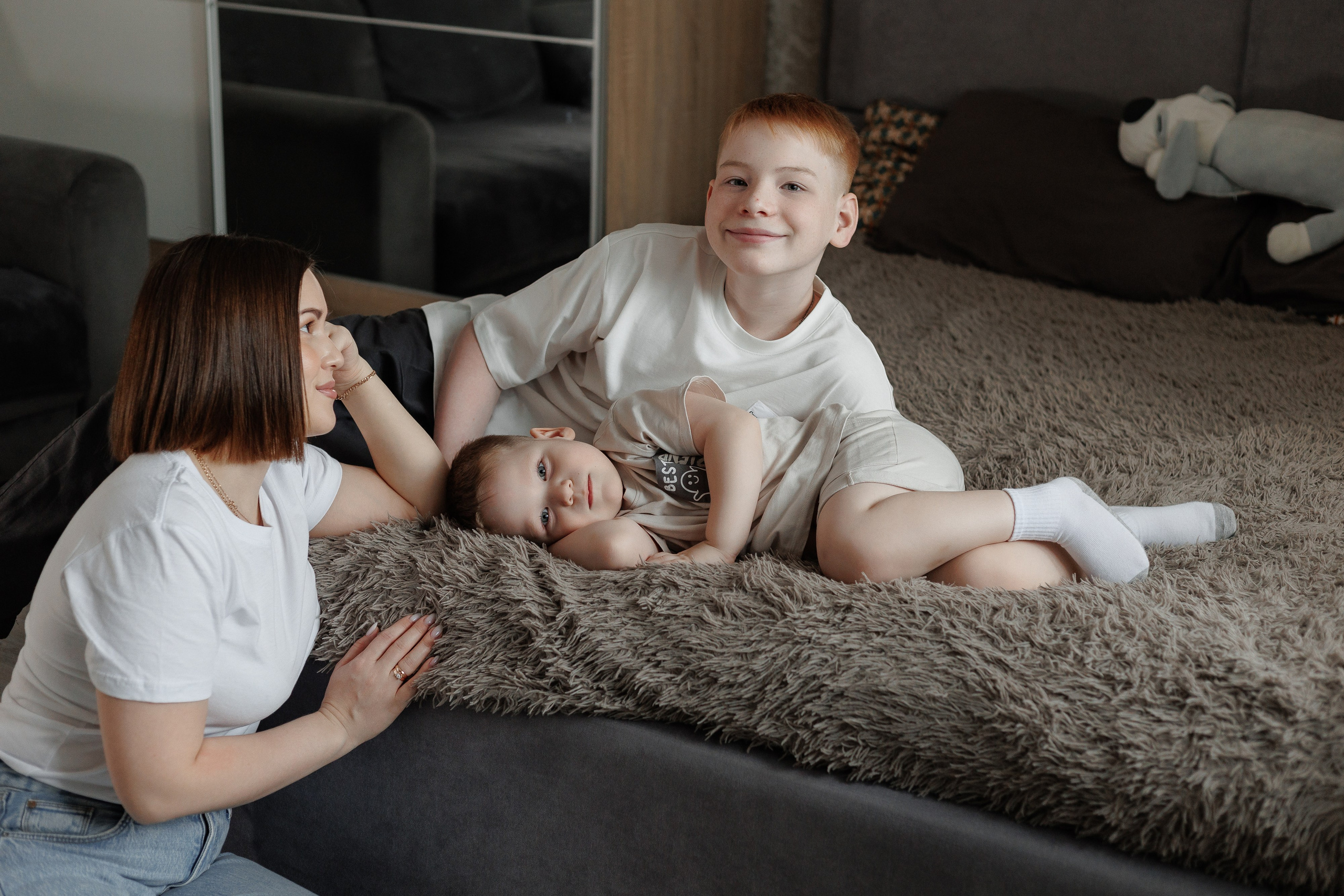 Ярослав, Анна, Даниил и Ярослав. Фотограф Татьяна Орлова