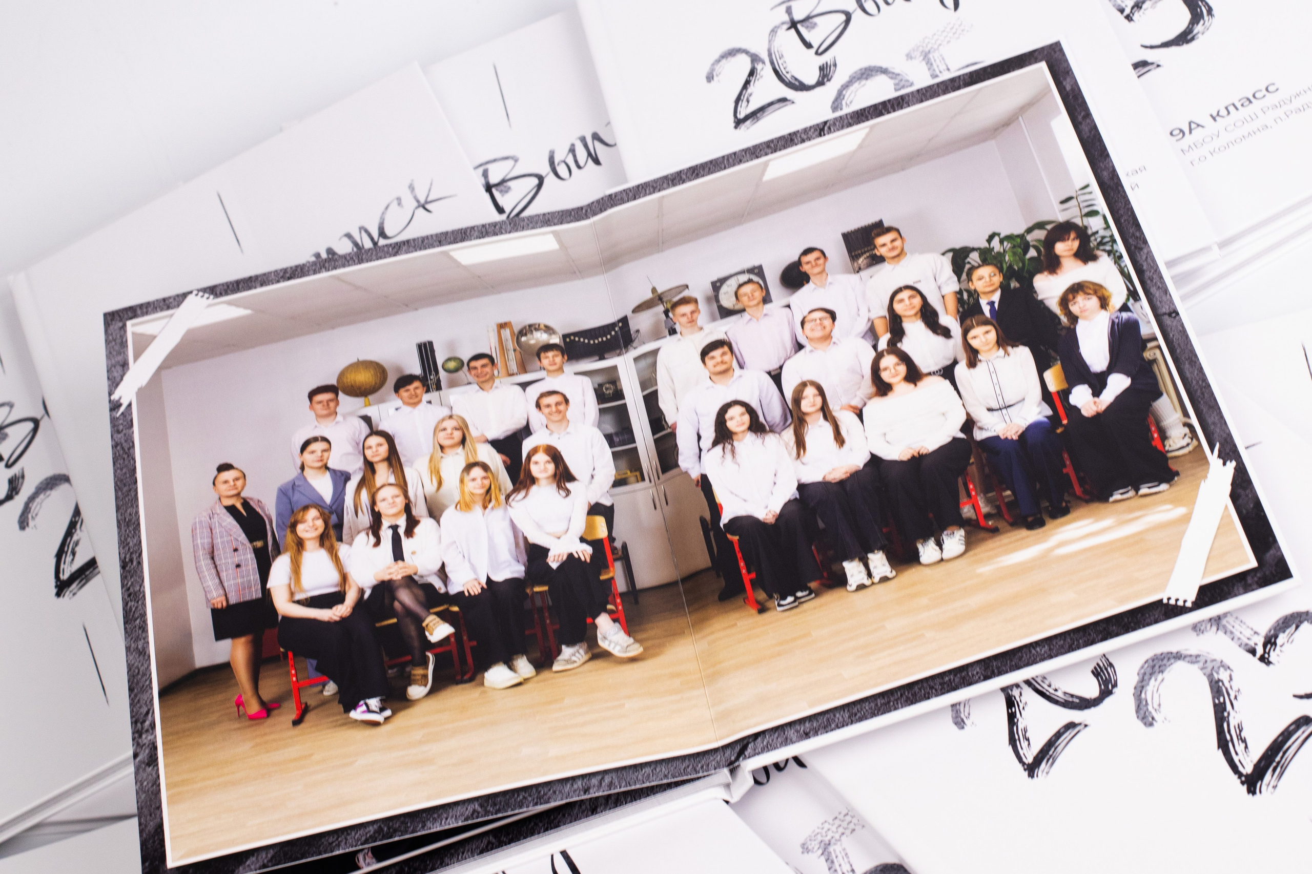 Выпускные фотоальбомы. Фотоателье и полиграфия | Красивые фотосессии, сувениры с фото | Ремонт смартфонов, ноутбуков и техники в Коломне Zinovyev Team