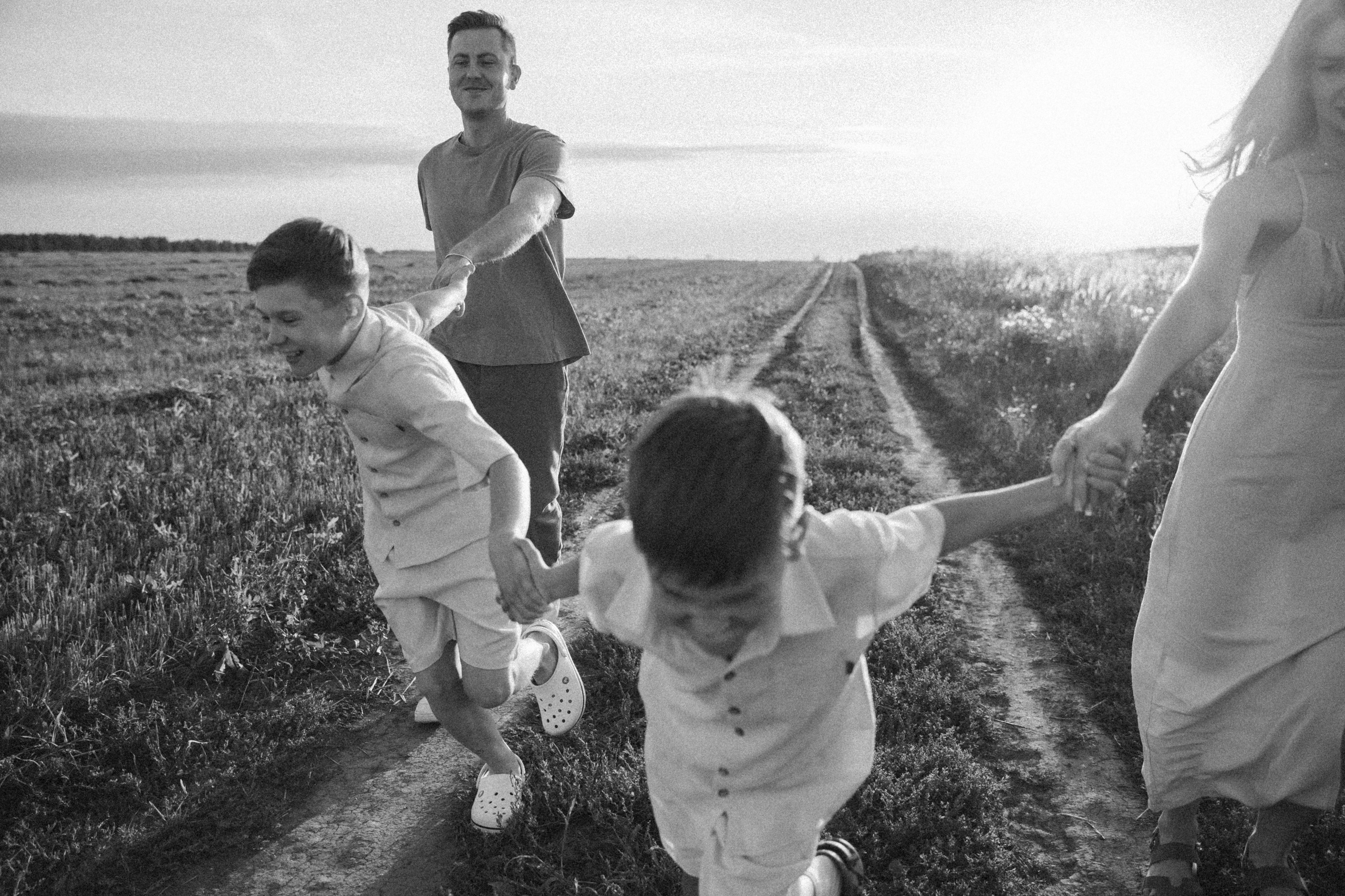 Летний вечер одной семьи. Фотограф Ульяна Дивина в Нижнем Новгороде и Нижегородской области