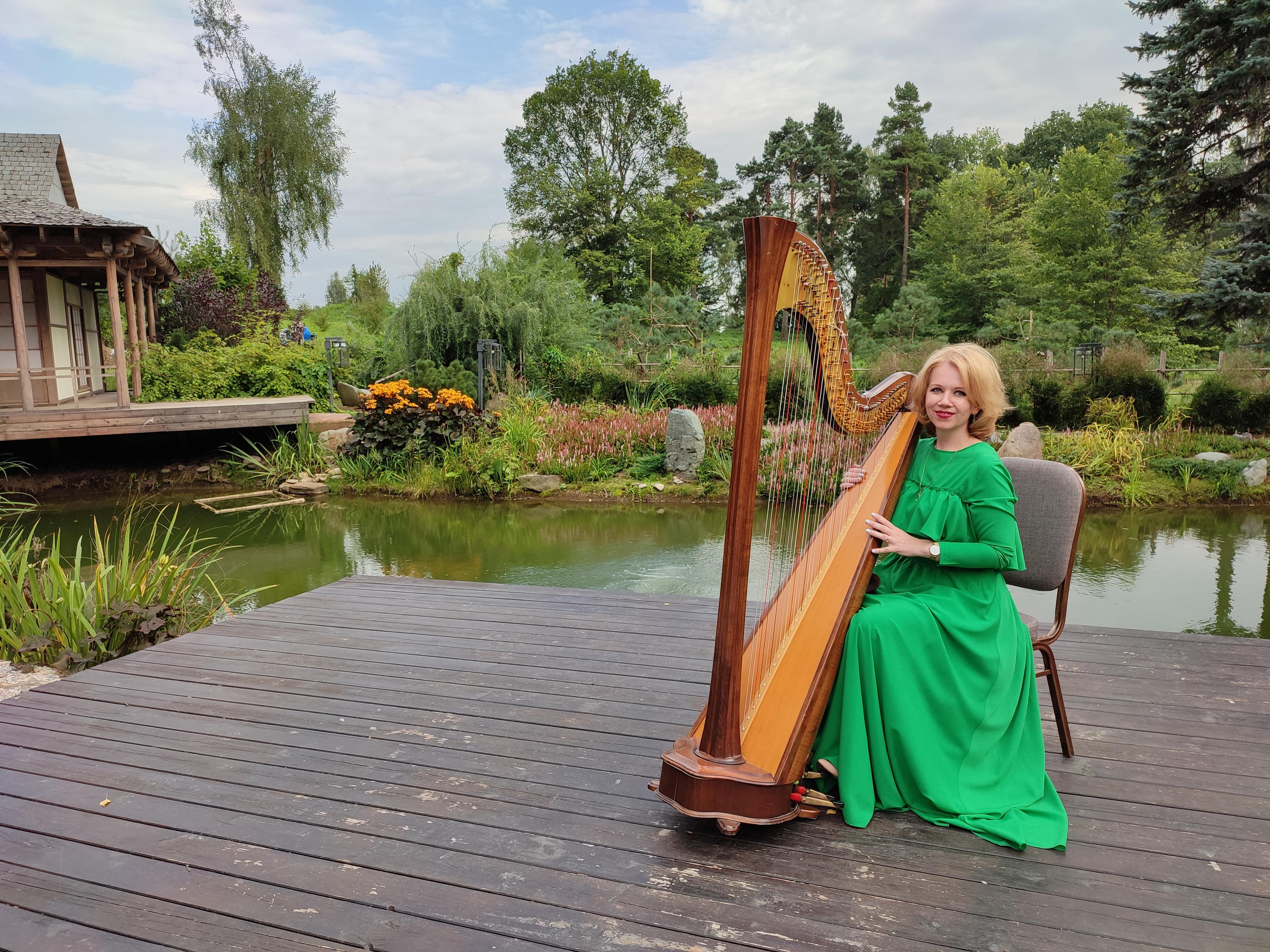Организация свадьбы в Москве. Свадебное агентство ПИОН. Подобрать ресторан на свадьбу, ведущий на свадьбу, свадебный декор, свадебные фото. Велком на свадьбе