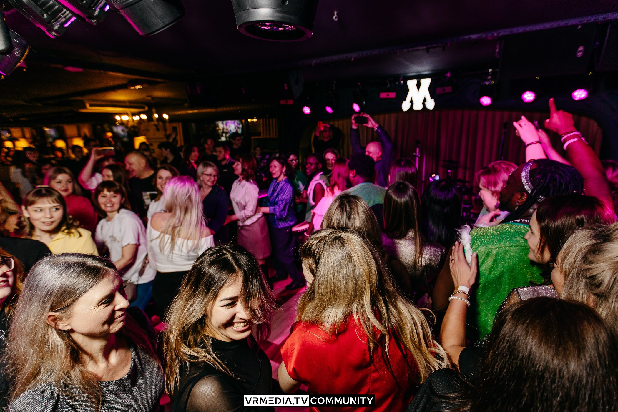 Международный женский день в ресторане «Мюнхен»