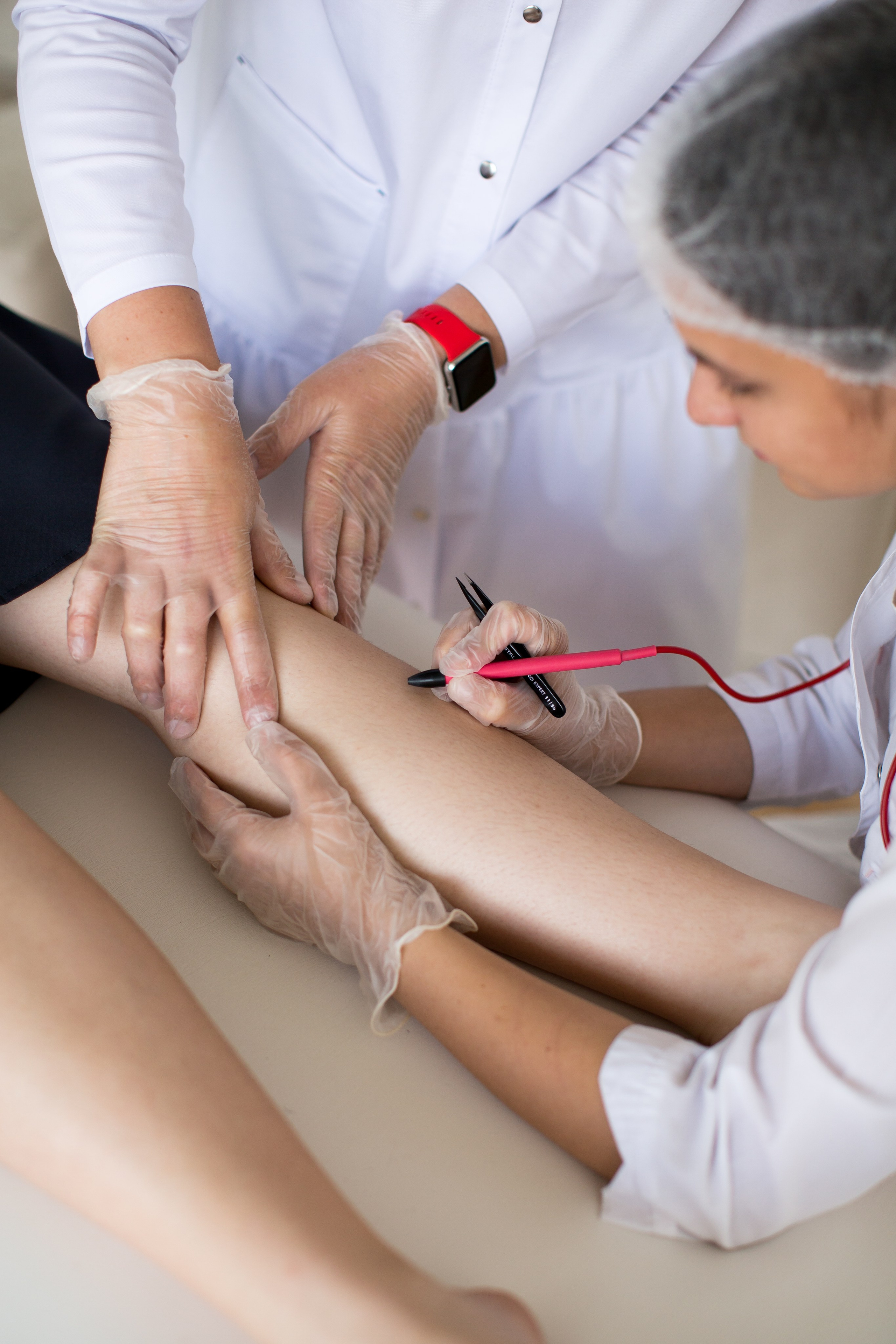 Контент съёмка для эксперта по электродепиляции. Портретный фотограф в Красноярске Акифьева Евгения