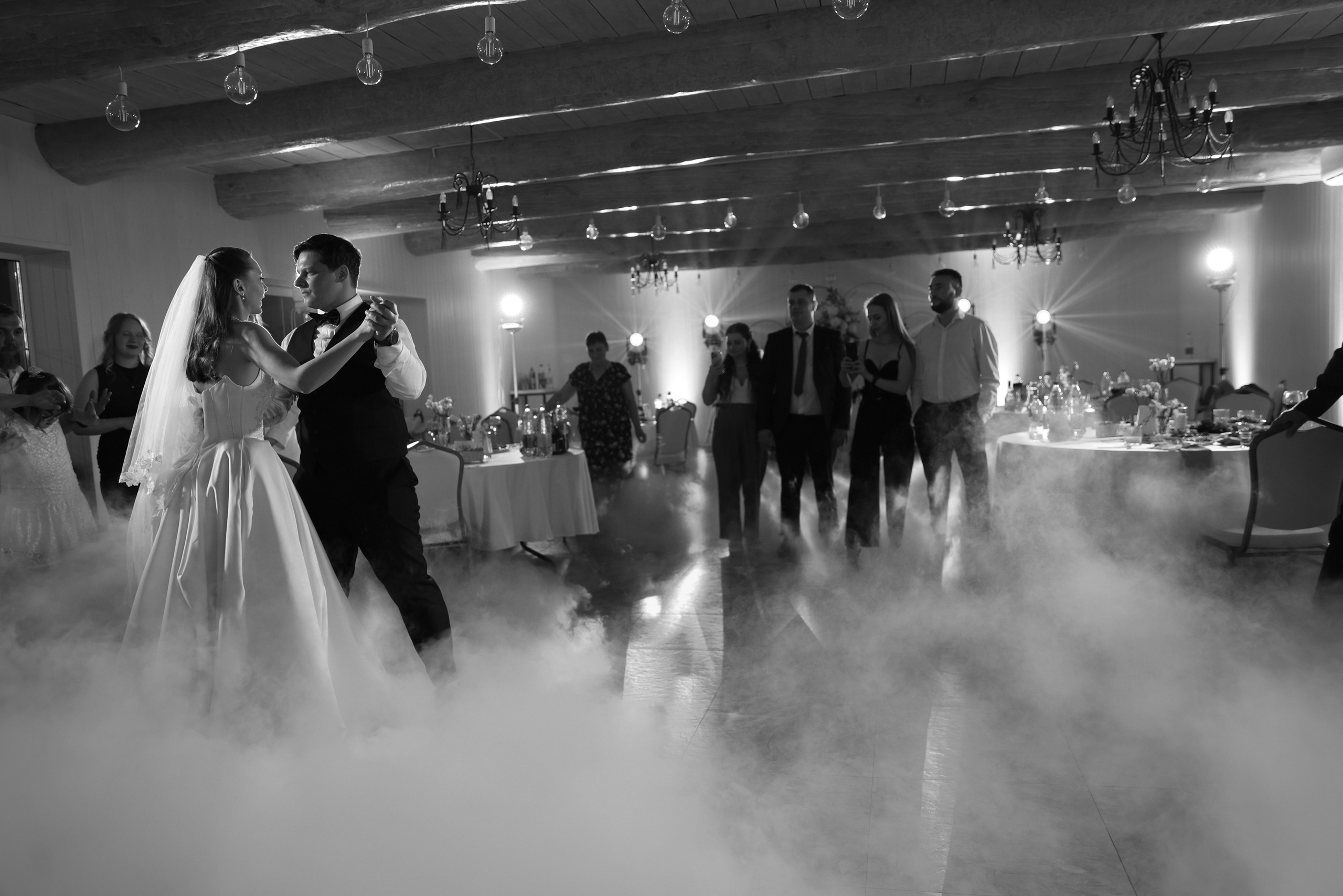 Павел и Дарья. Свадебные фотограф и видеограф в Минске Голдосовы Марина и Вадим