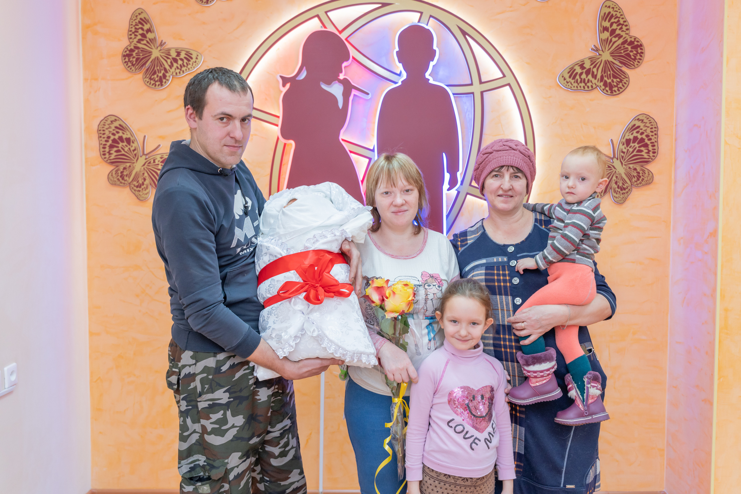 Выписки из роддома. Школьный фотограф в Кемерово Мелещенко Анна