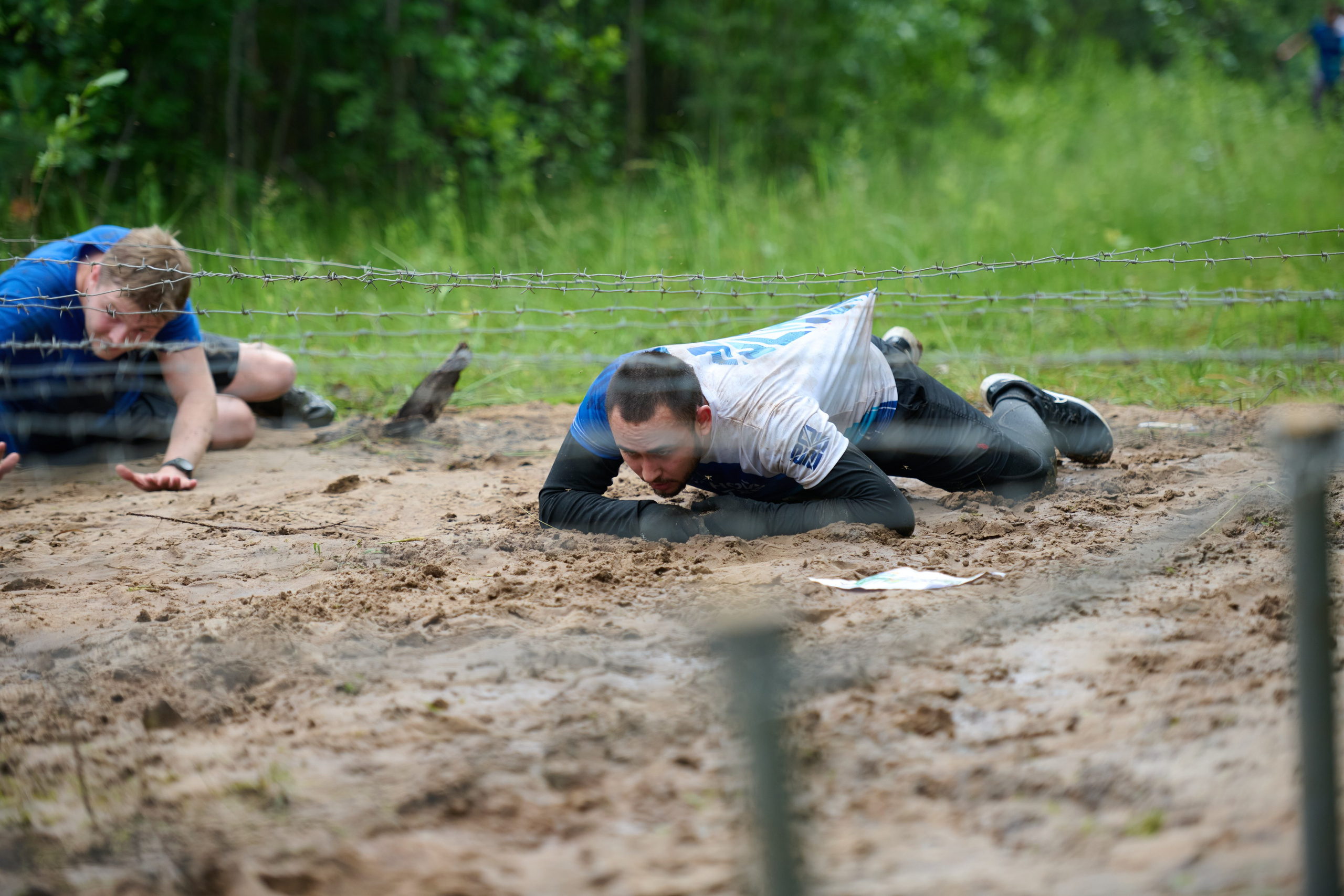 Фоторепортаж с забега Стальной характер в Сургуте, 5 июля 2025. Репортажный и семейный фотограф — Шелихов Сергей