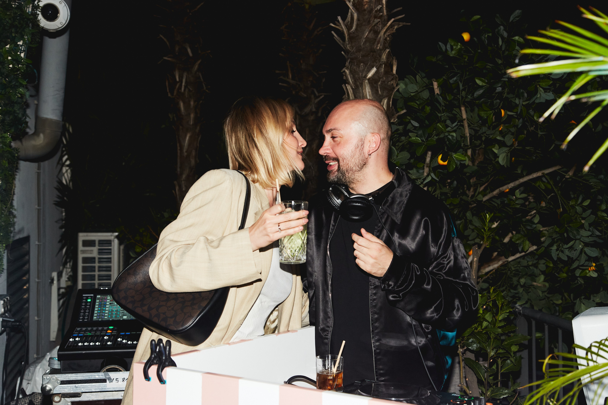 FEVER FRIENDS PARIS PARTY. Photographer Daria Ilkevich