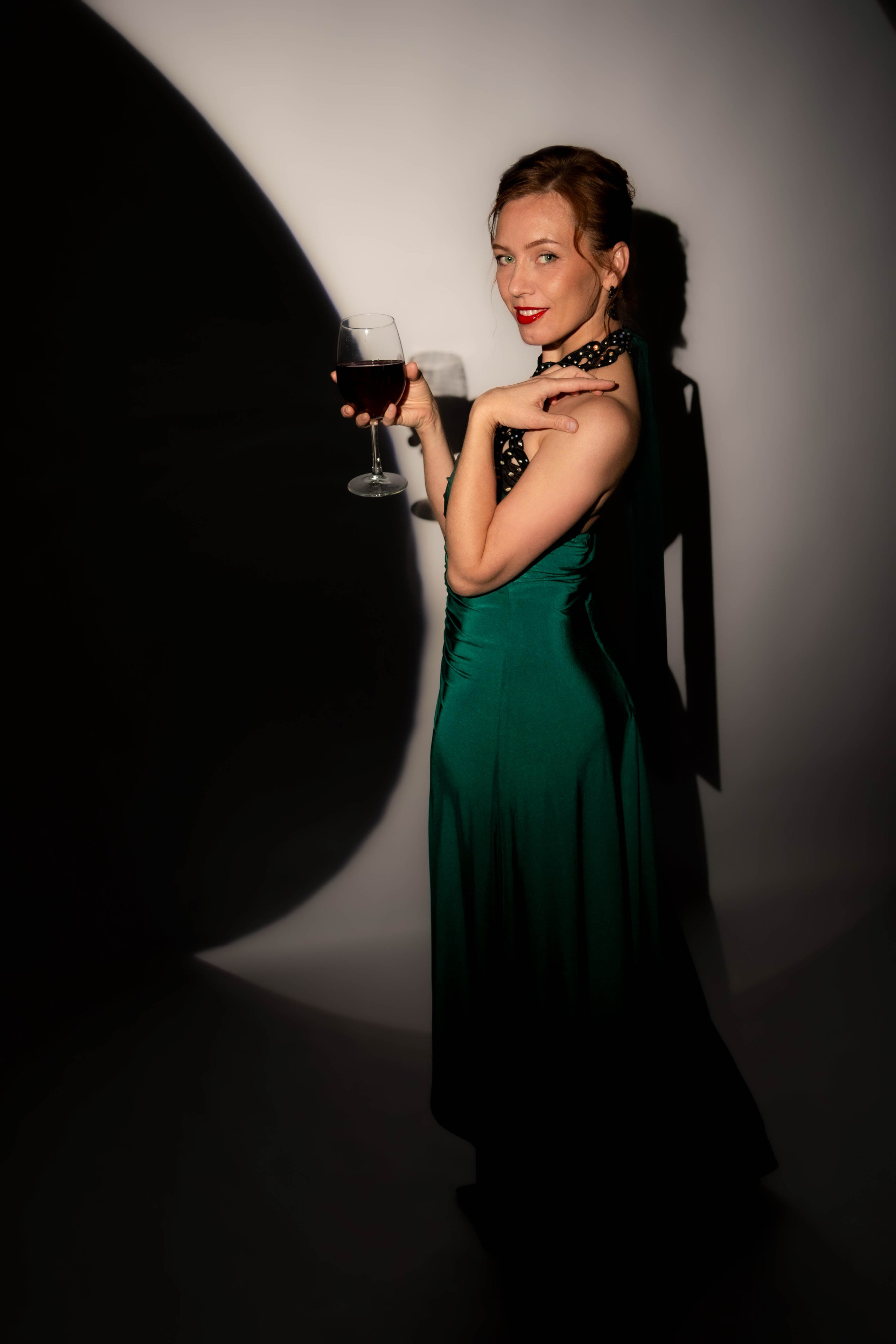 Стиль Нуар. Маски Гобо. Фотосессия в&nbsp;Кемерово. Фотограф Кемерово. Портретная фотосессия.