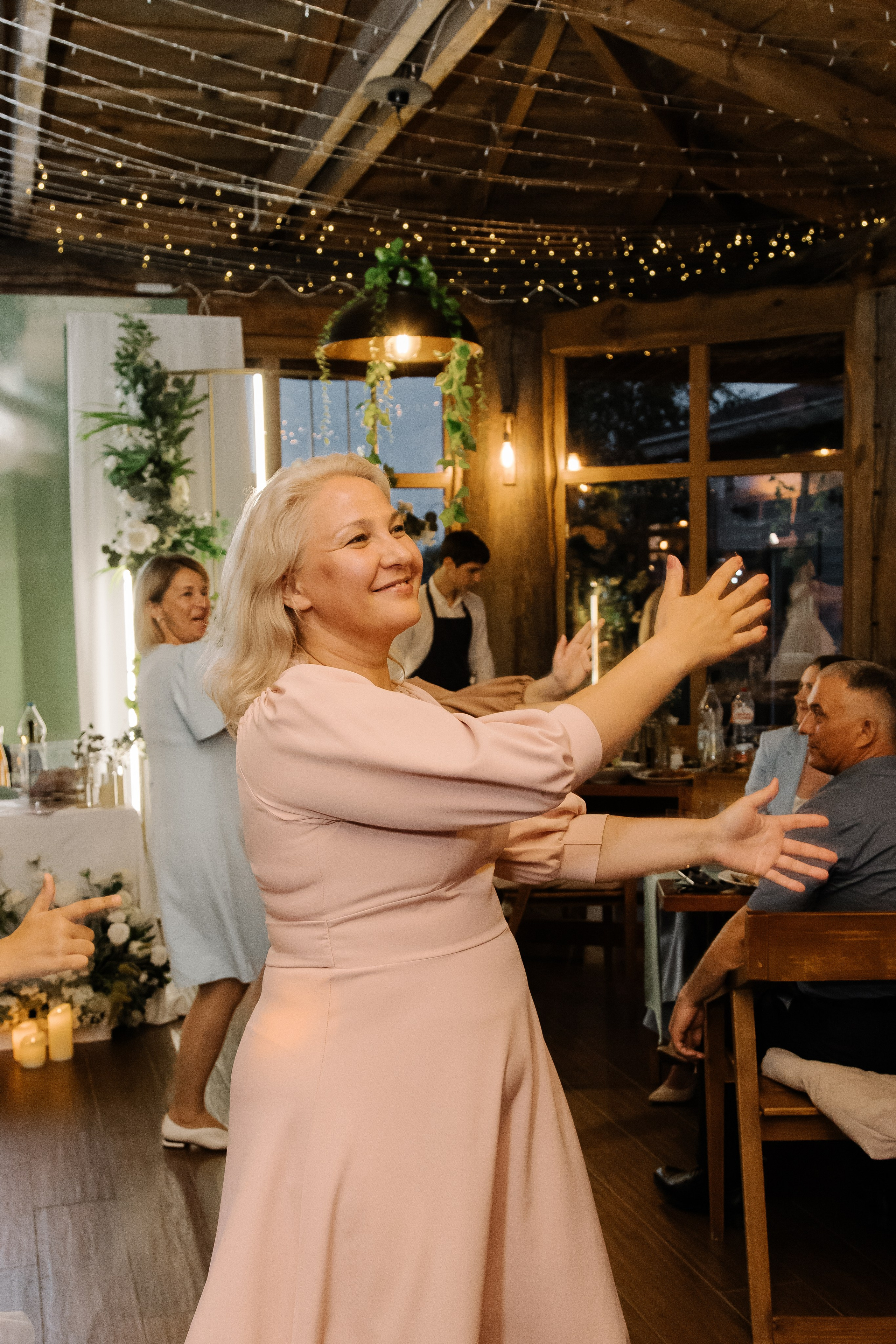 Море из счастливых слёз. Свадебный фотограф Челябинск Полина Чеботарь