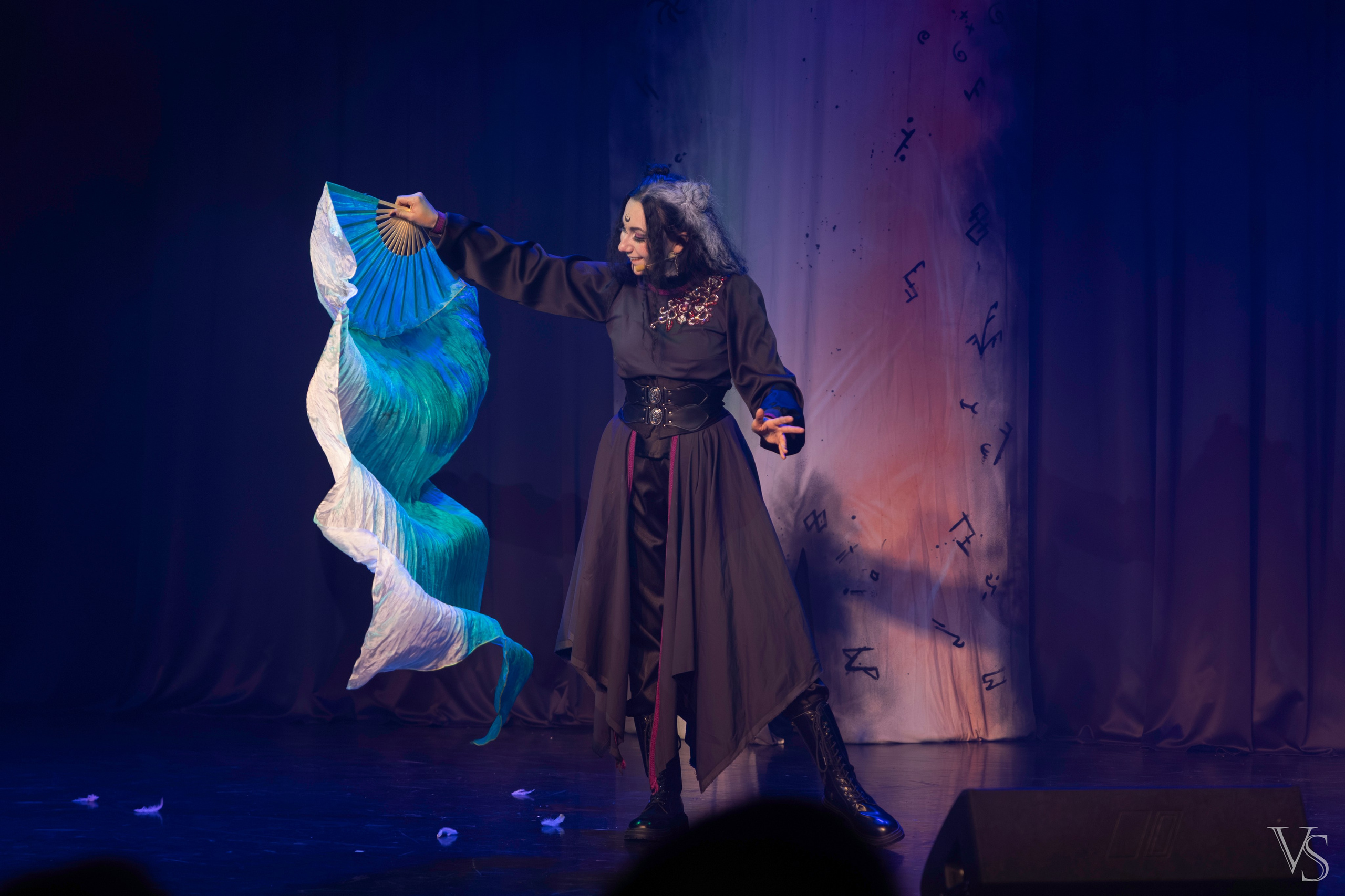 Книга стихий 25.01. Фотограф Виктор Степанов