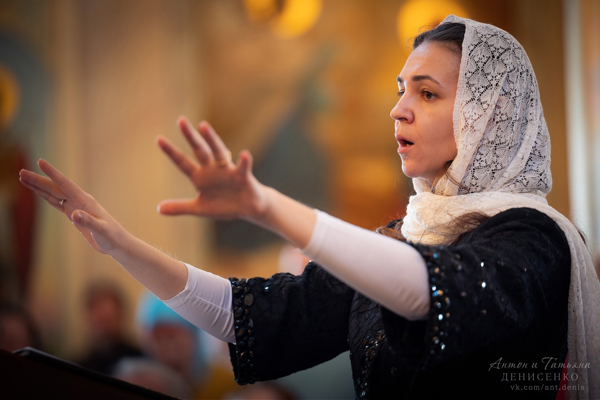 Антон и Татьяна Денисенко — В храме