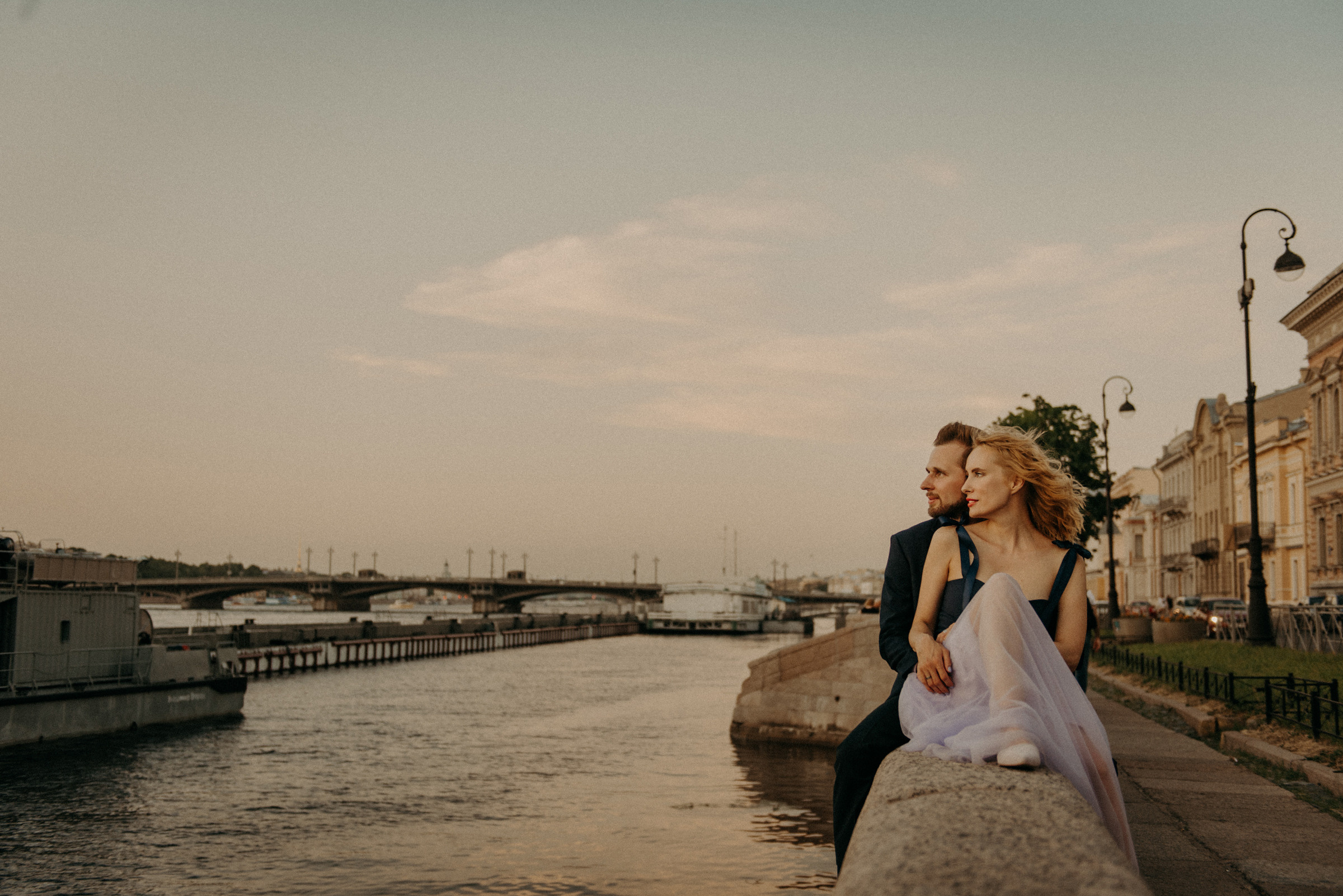 Закат для двоих в Петербурге. Свадебный фотограф в Санкт-Петербурге Венера Ахметова