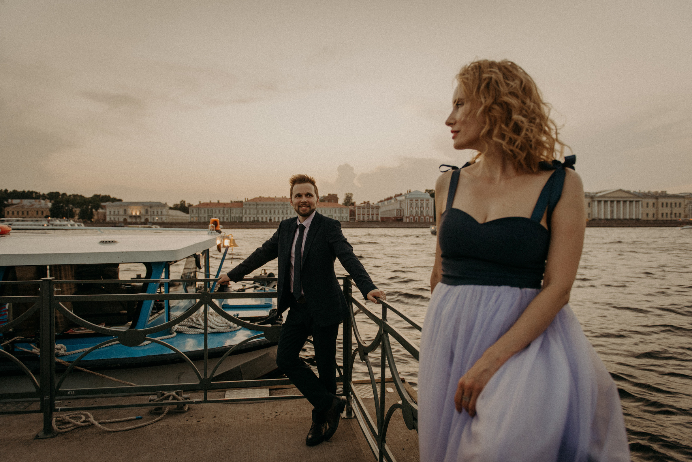 фотограф на свадьбу СПб, свадебная фотосессия на закате