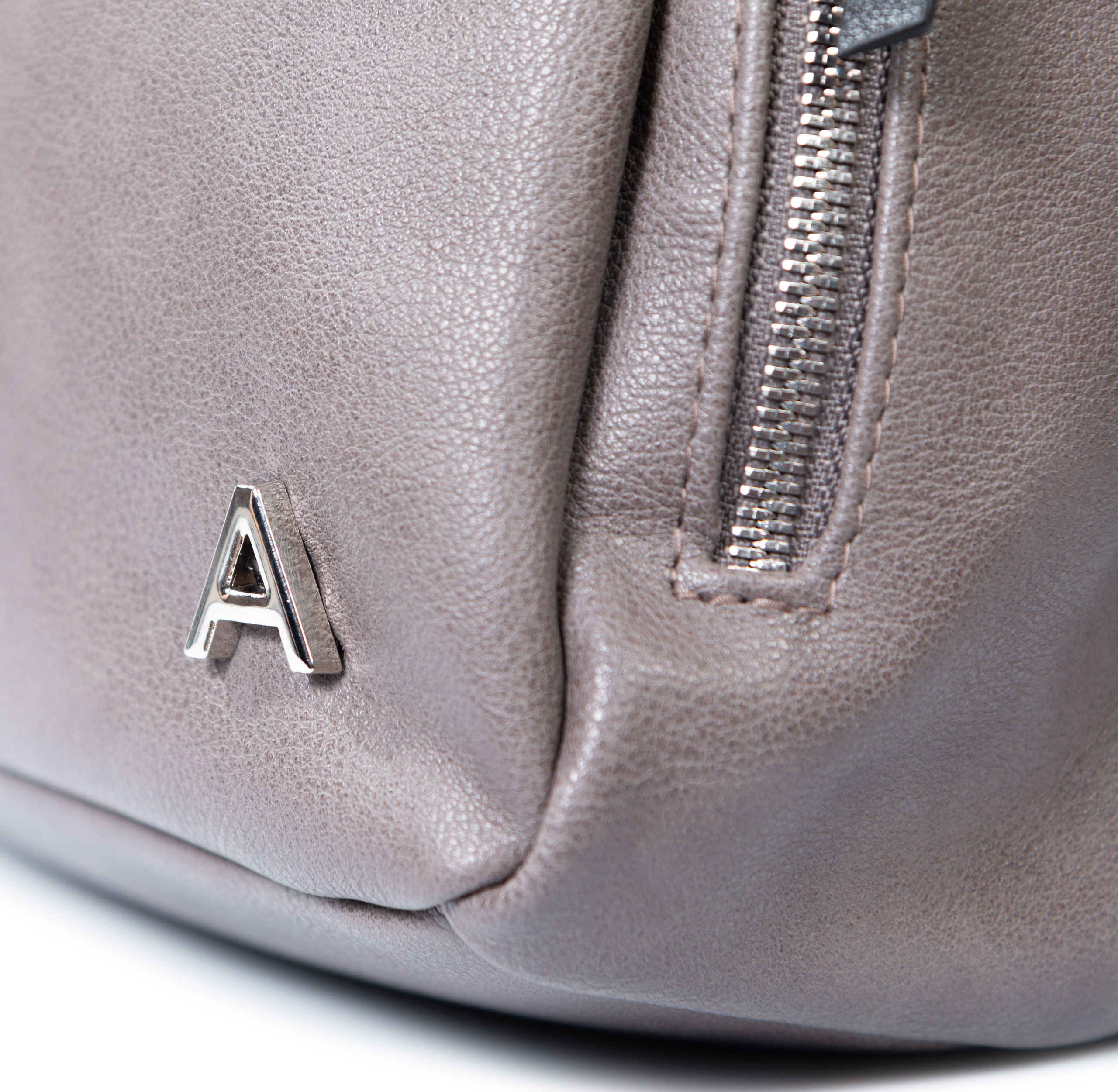 Фотосъёмка для маркетплейсов. Предметный и репортажный фотограф Алексей Кротов