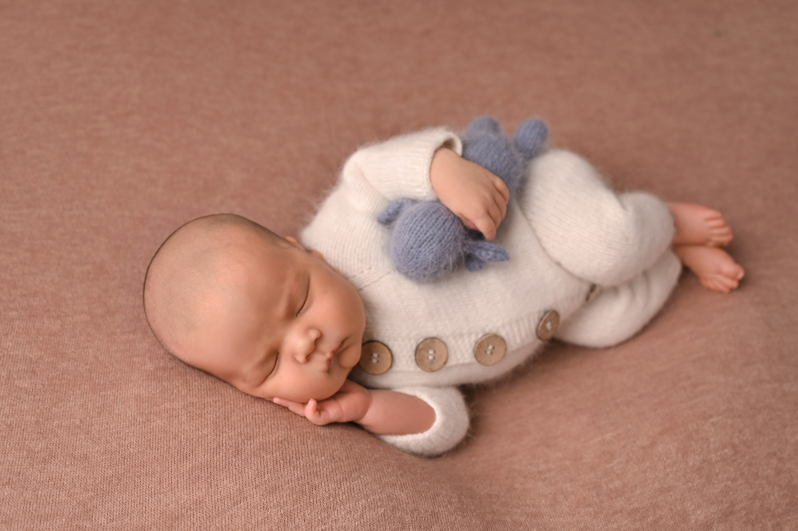 Фотосессия Исмаила. Фотограф Новорожденных и семейный Элла Огай г. Сатпаев