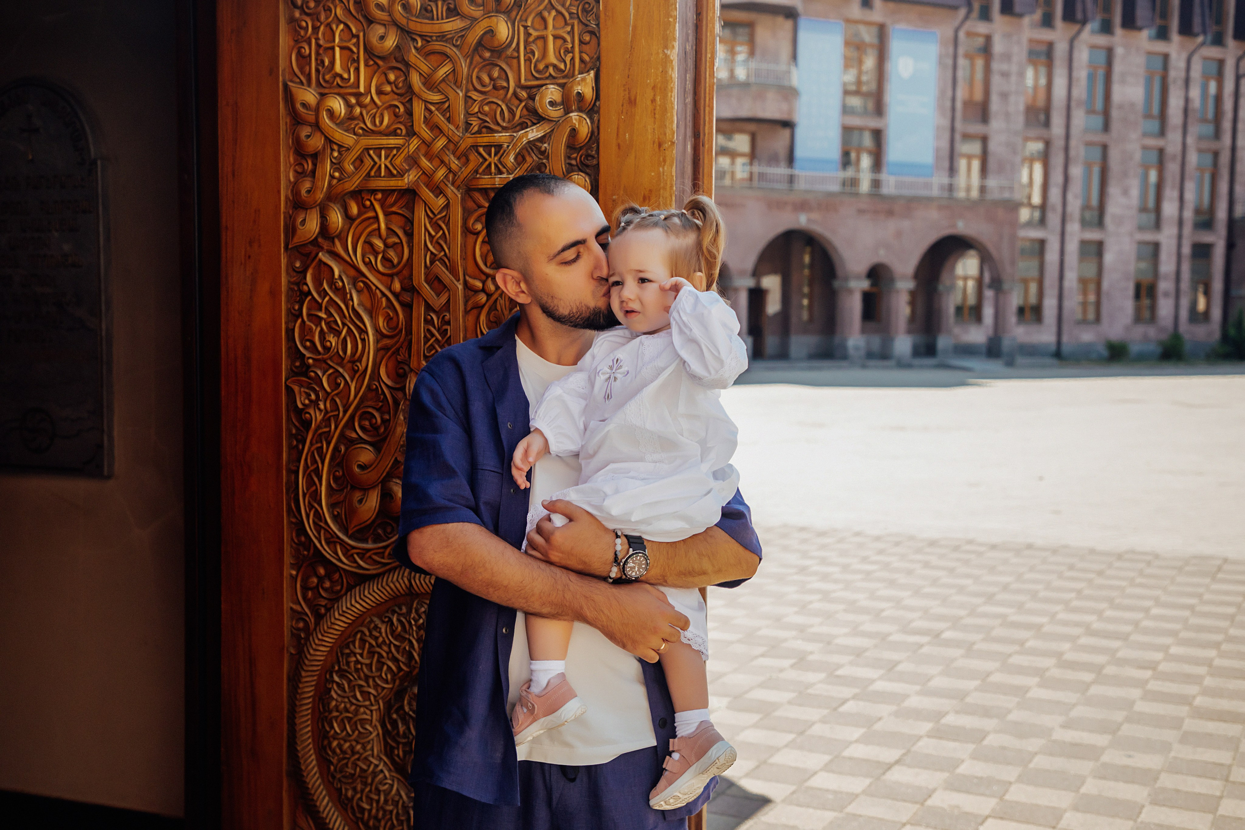 Крещение. Армянская церковь. Свадебный и семейный фотограф/видеограф в Краснодаре Наталья Осинская