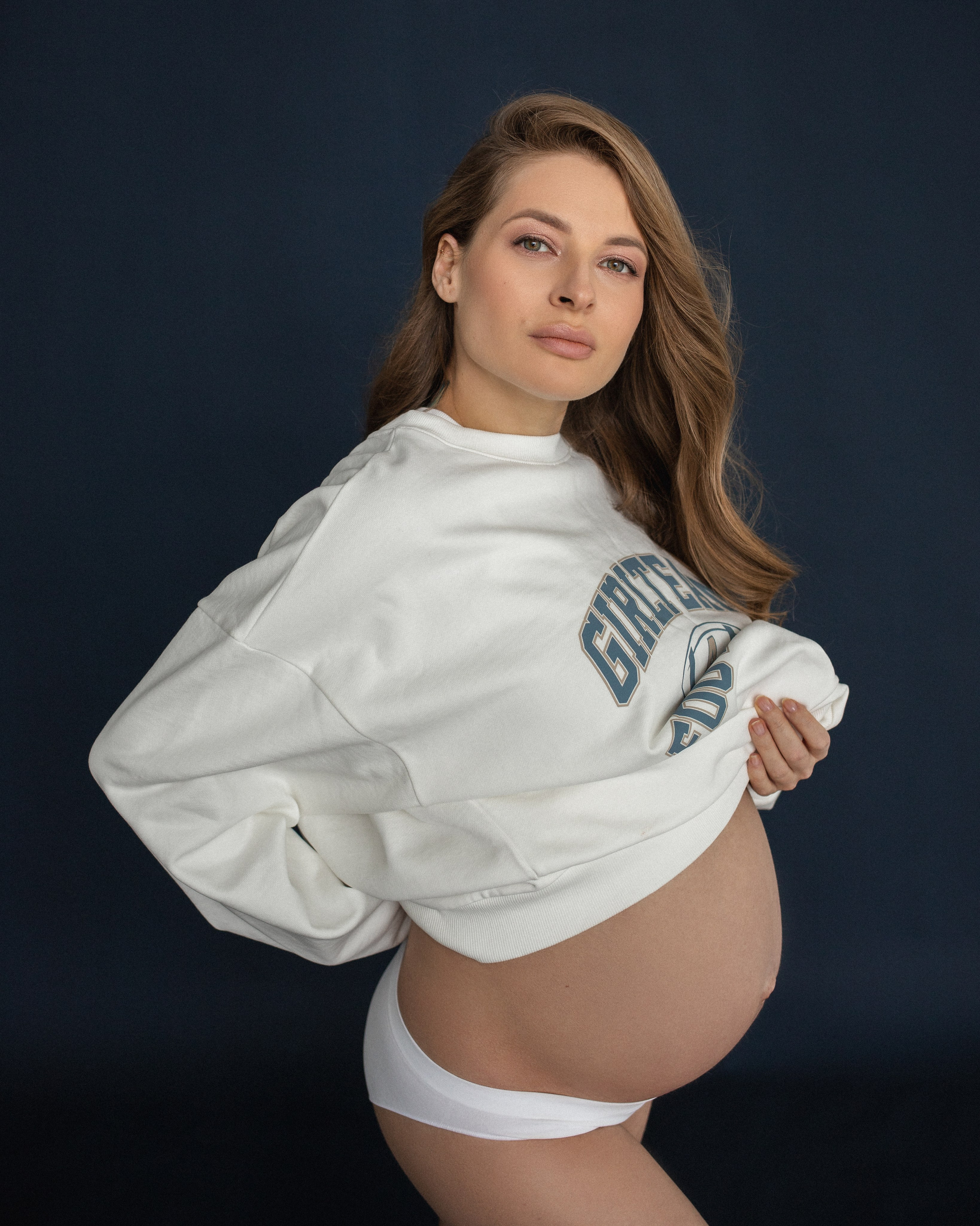 Мая. Фотограф в Москве и Сургуте Алла Лесовая. Снимаю каталог для брендов и индивидуальные портреты для людей