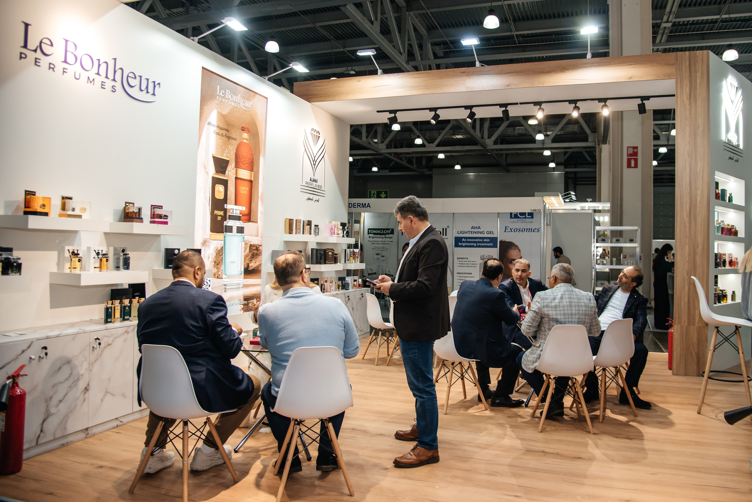 Almas parfumes Intersharm 2025. Фотограф в Москве Елена Брюханова