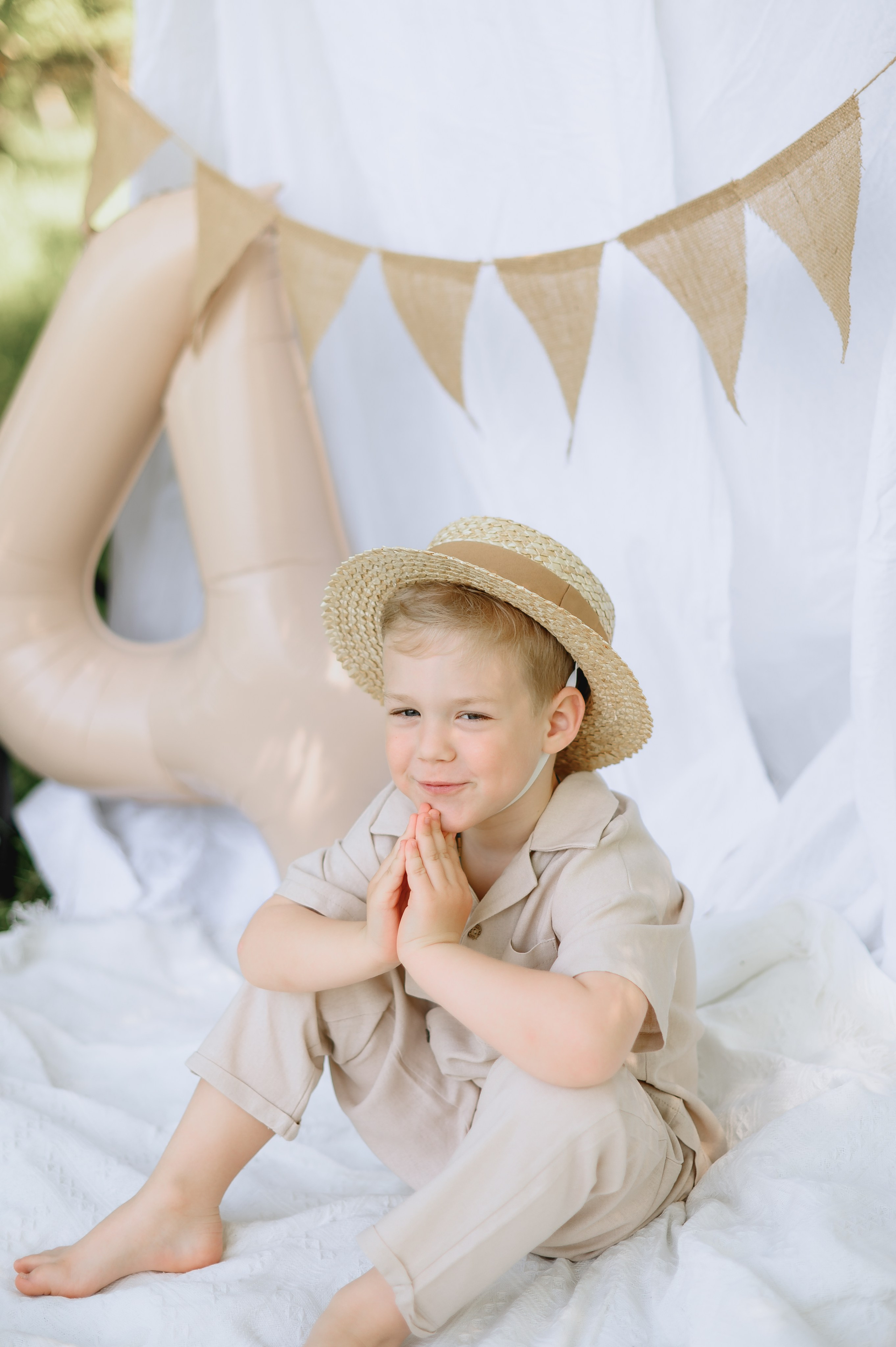 4 годика на улице. Фотограф Котова Валентина