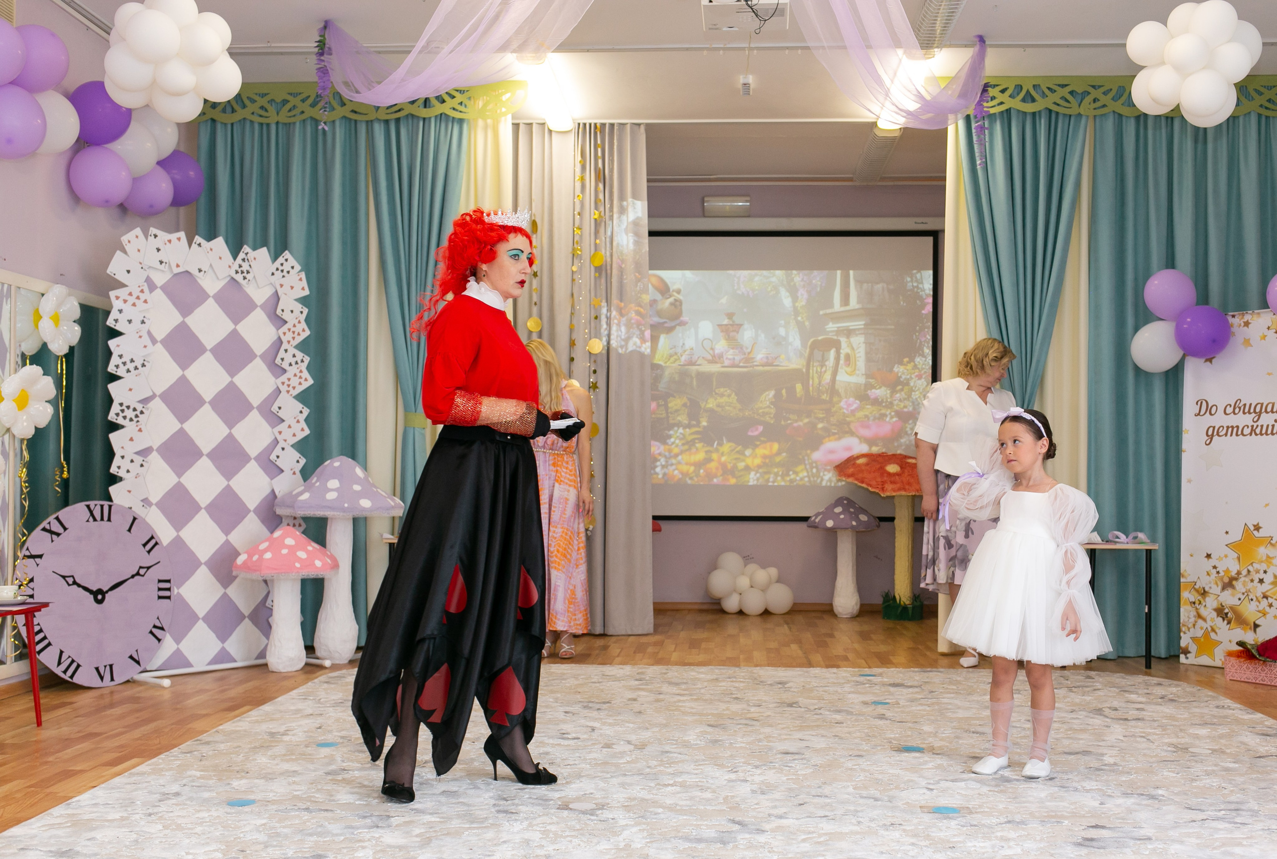 Выпускные и Утренники. Фотограф новорожденных и семейный фотограф НСО г. Бердск Марина Львова