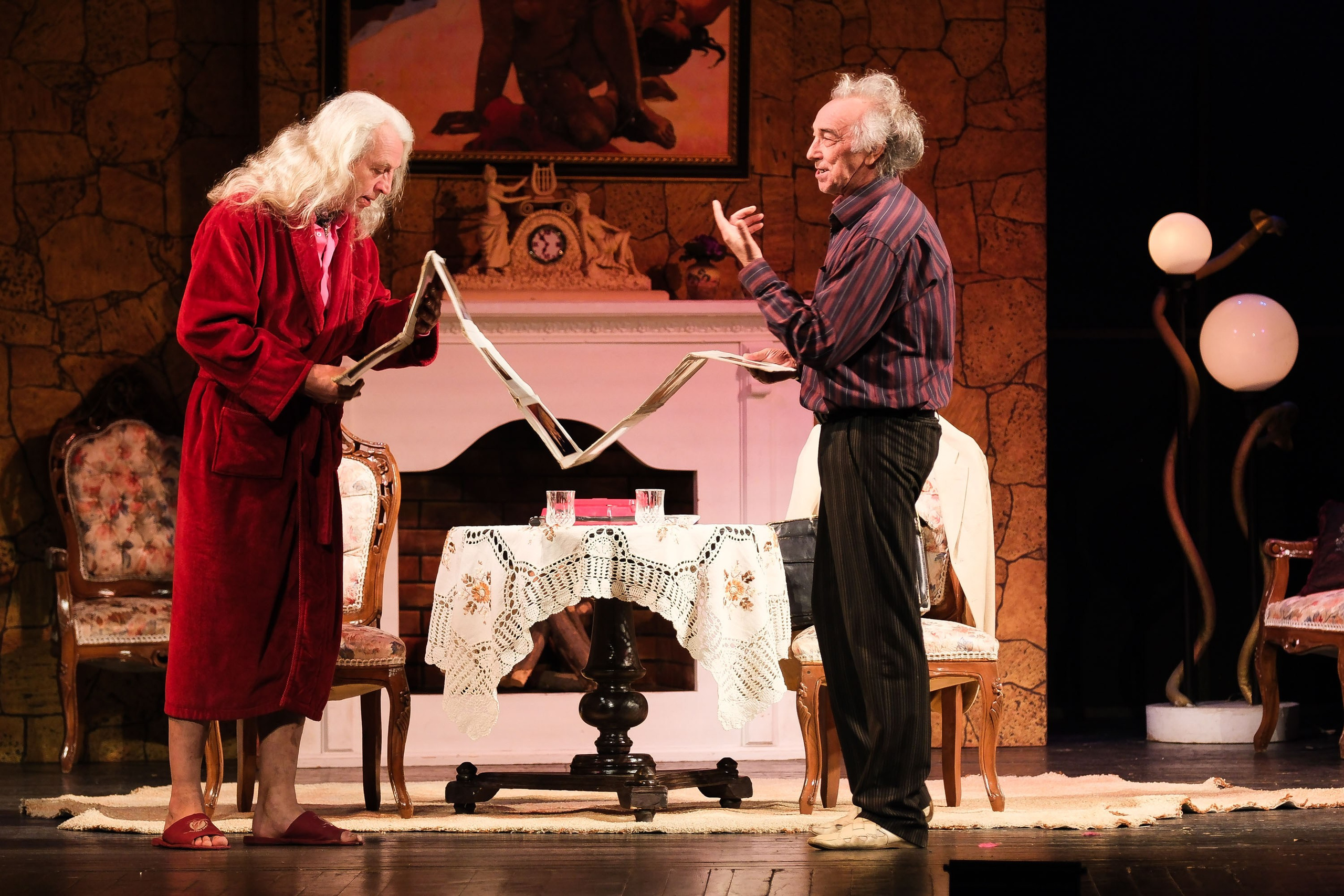 Ужин с дураком. Фотограф Анатолий Деникин