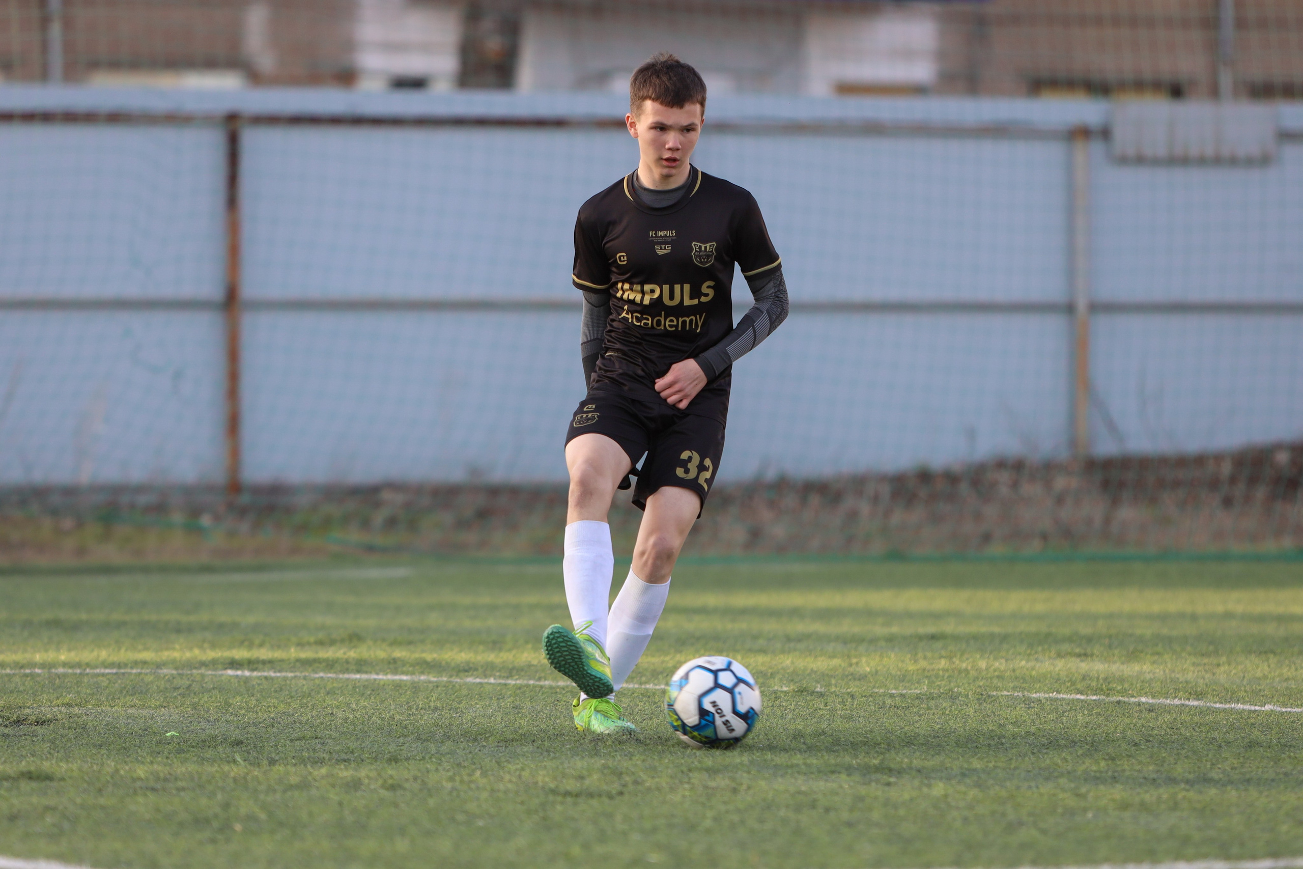 Импульс — Виктория Унион. Чемпионат СФПЛ. Молодежная футбольная лига U-15. Спортивный фотограф в Самаре