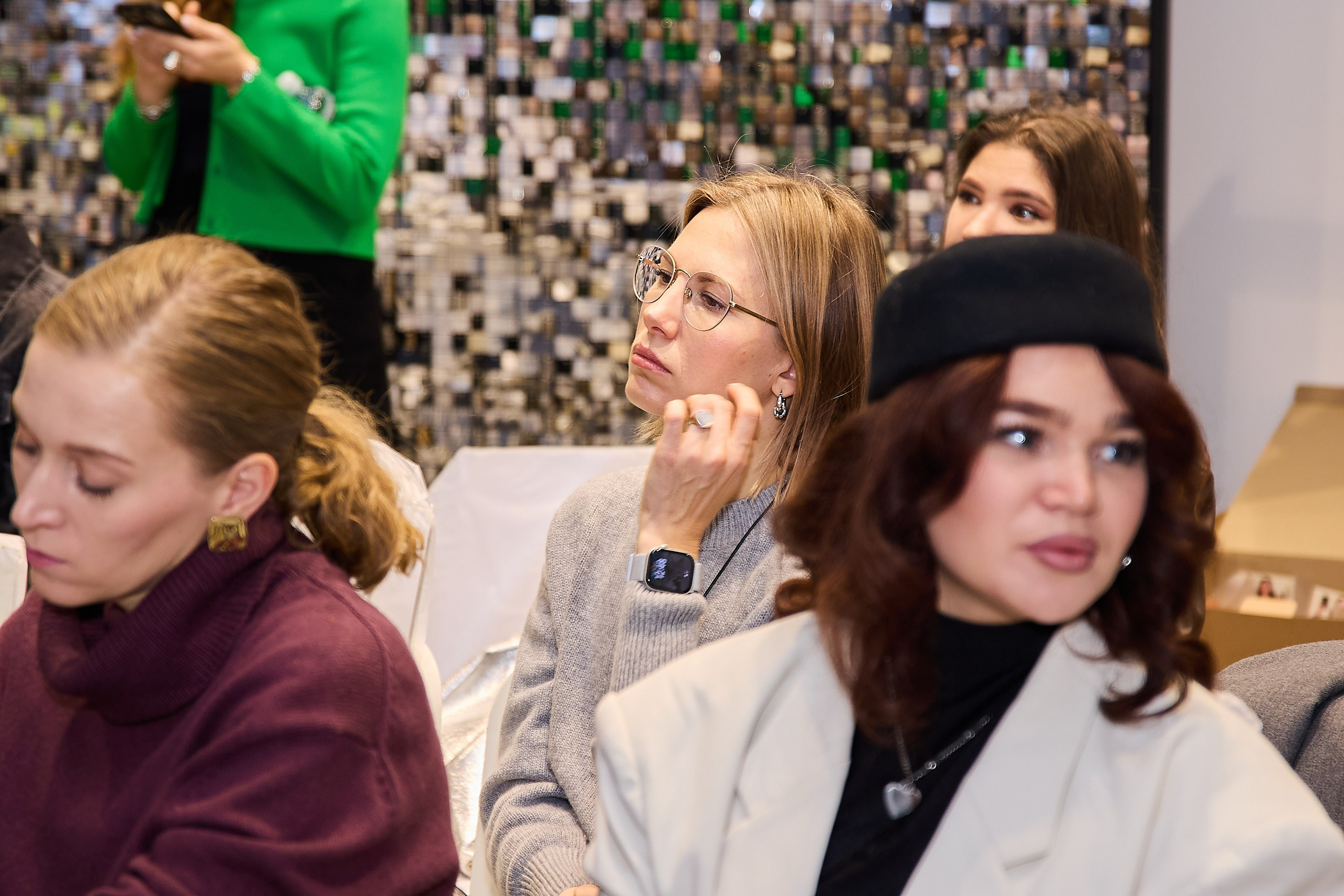 Презентация Povod. Фотограф Вика Винваг. Москва