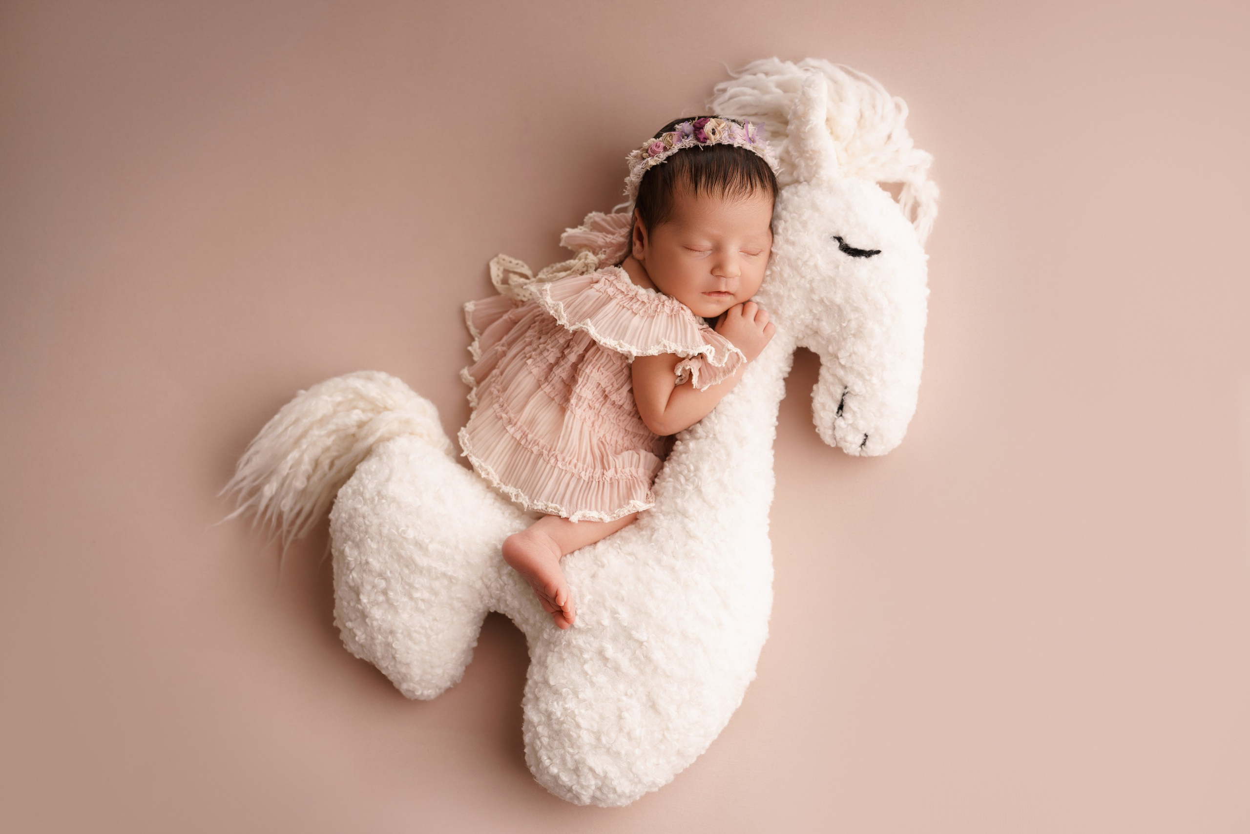 Фотосессия новорожденных | Галерея трогательных кадров малышей в стиле newborn. Фотосессия новорожденных в Москве и Московской области | Профессиональный фотограф newborn — Татьяна Иванова