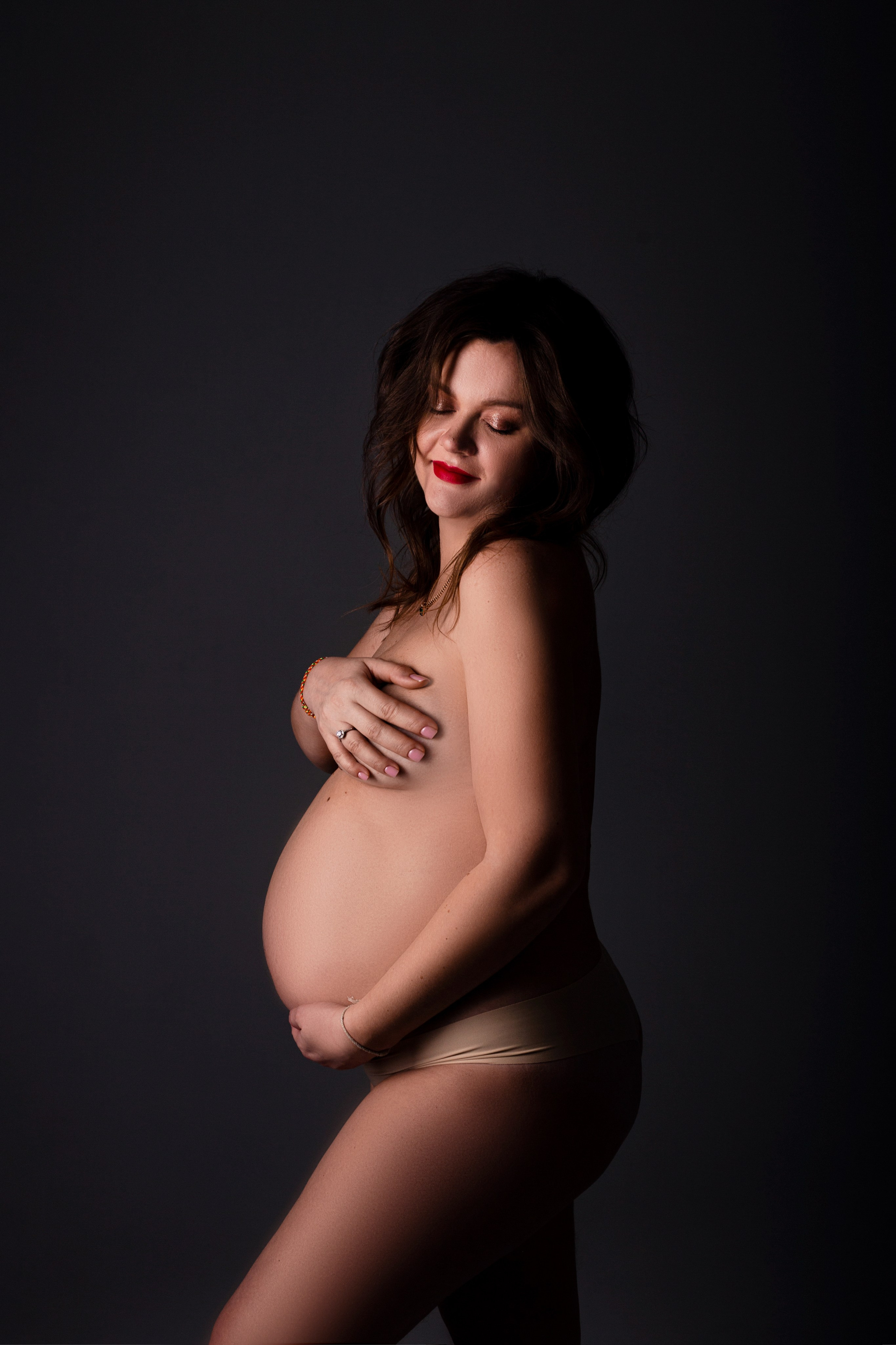 Фотосессия беременности в Хабаровске. Фотограф беременности в Хабаровске Сарычева Надежда