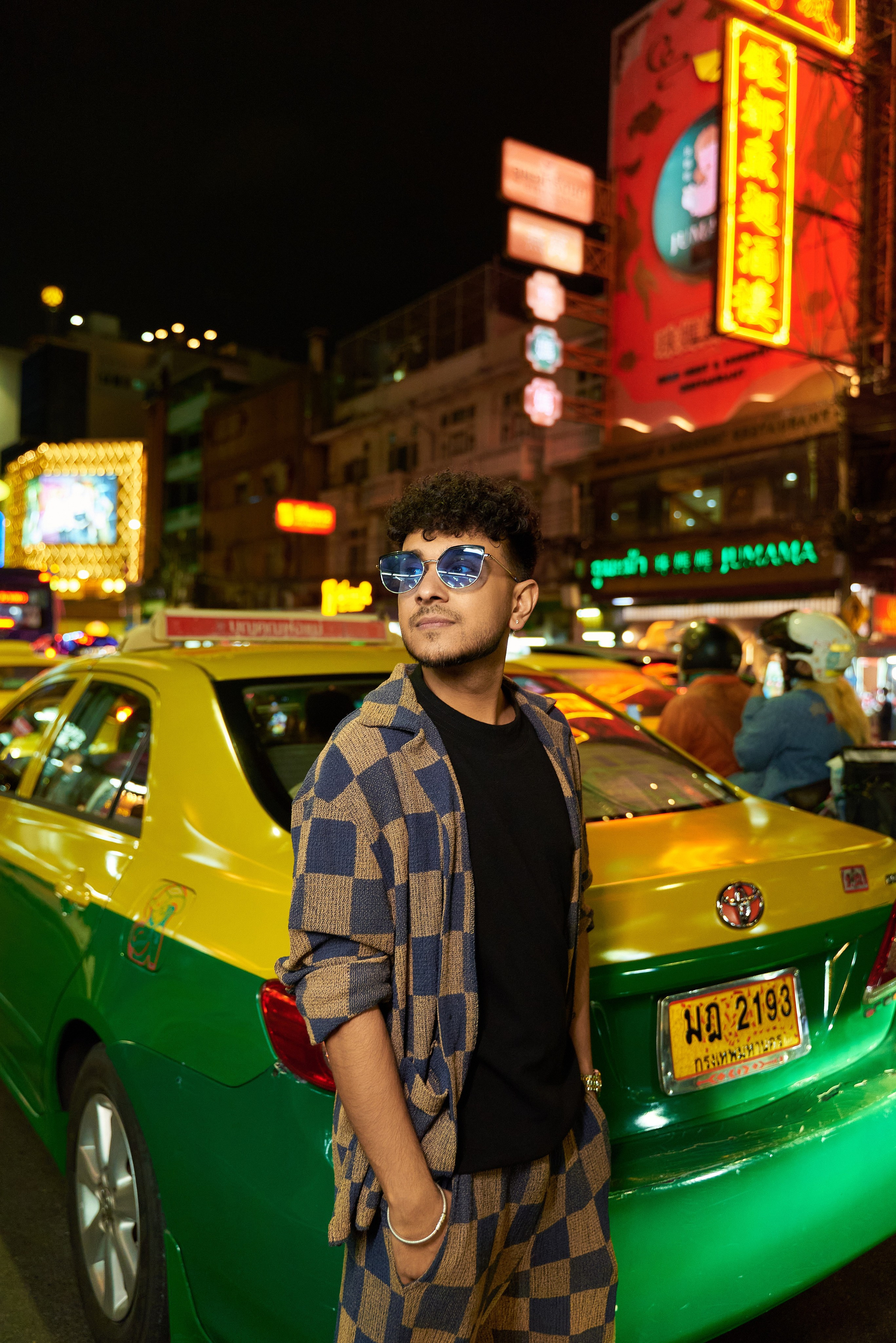 Veekapoor — music artist (Photoshoot in Chinatown). Photographer Bangkok — Pattaya | фотограф Бангкок — Паттайа