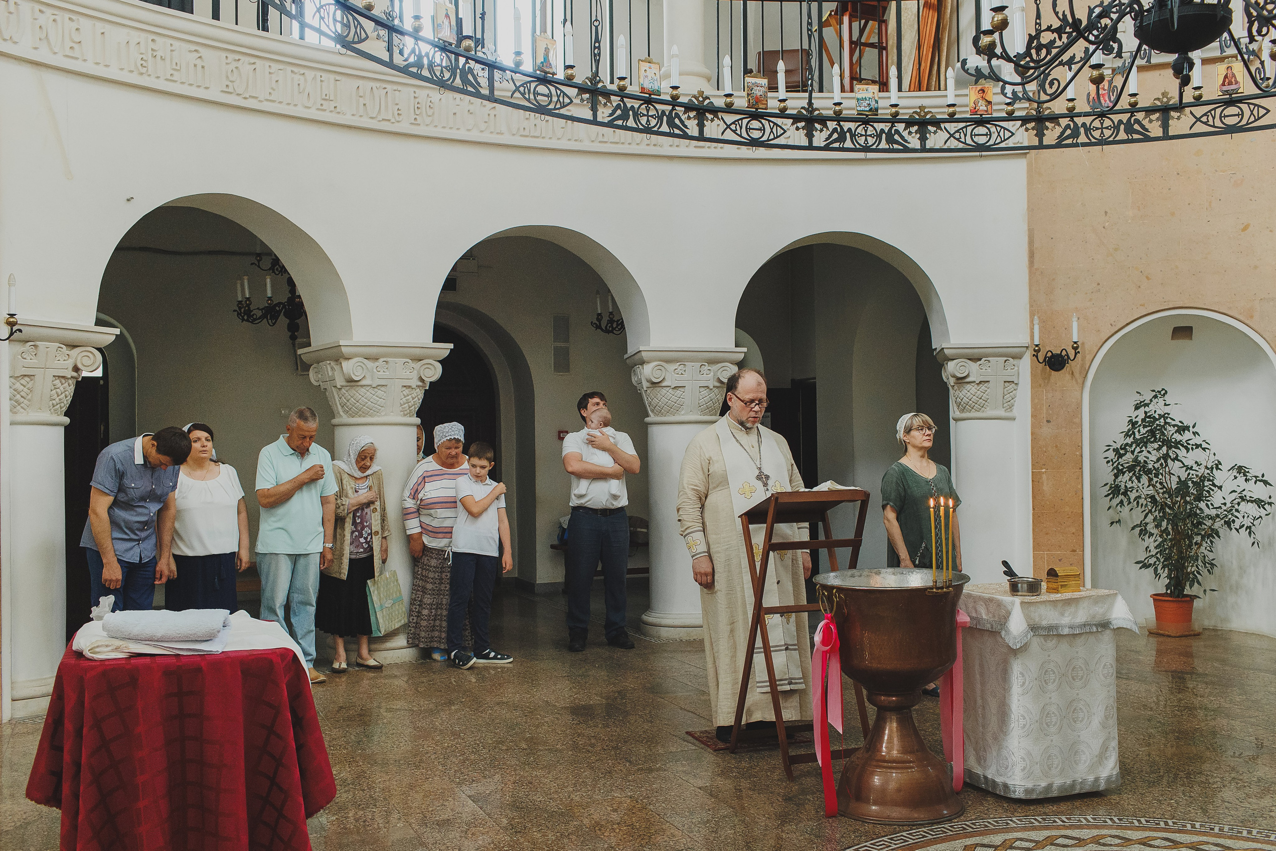 Фотосъемка таинства крещения в Некрасовке. Фотограф в Москве и Люберцах Анна Ушакова