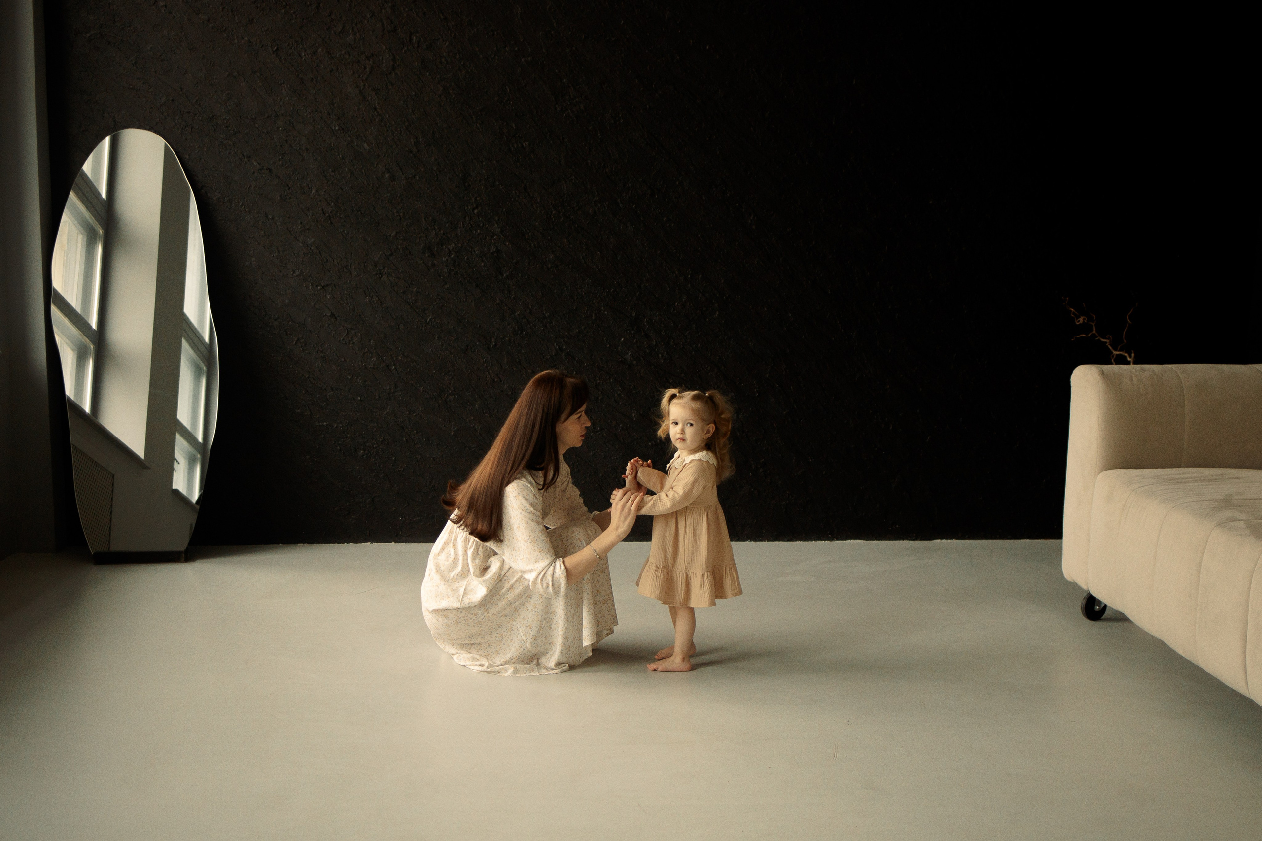 Настя и Анюта. Семейный фотограф Фотосессия беременности  Екатеринбург Елена Луткова