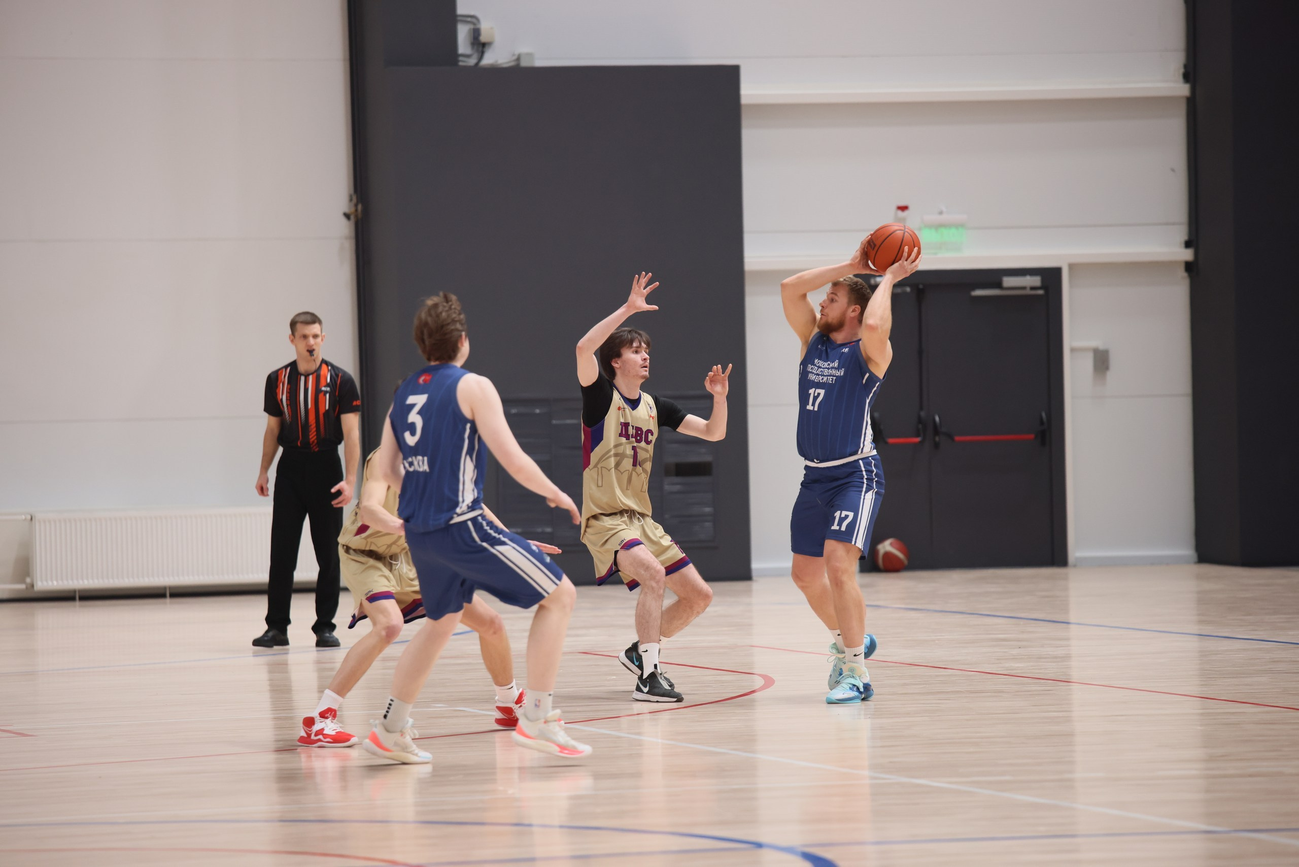 Баскетбол ТулГу VS МГУ. Фотограф в Туле Крупский АнДРей. Фотостудия «КАДР71» в Туле