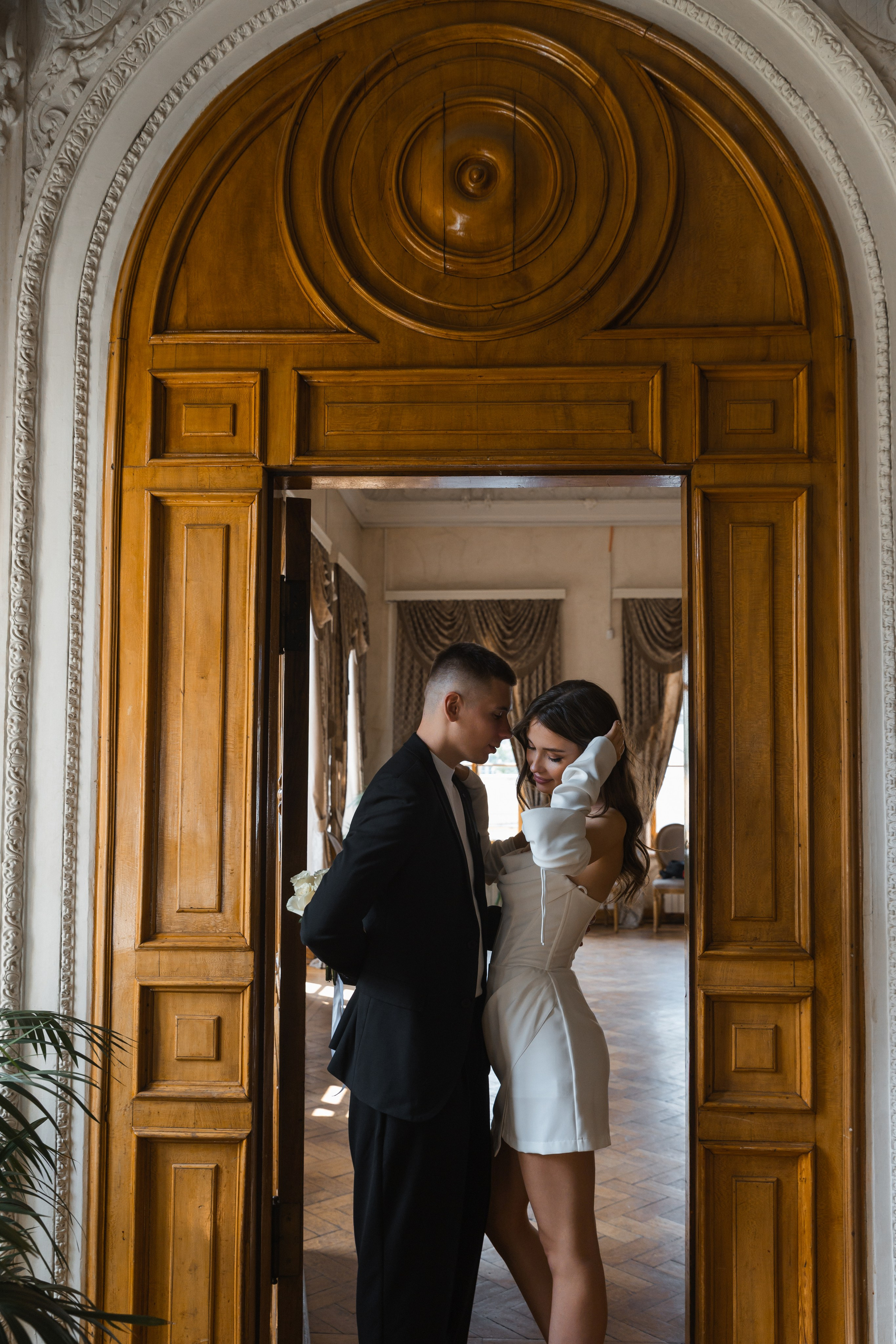 Даниил и Анастасия. Свадебная фотосессия в Библиотеке-читальне им. А. С. Пушкина. Фотограф и видеограф Анна Домашенко