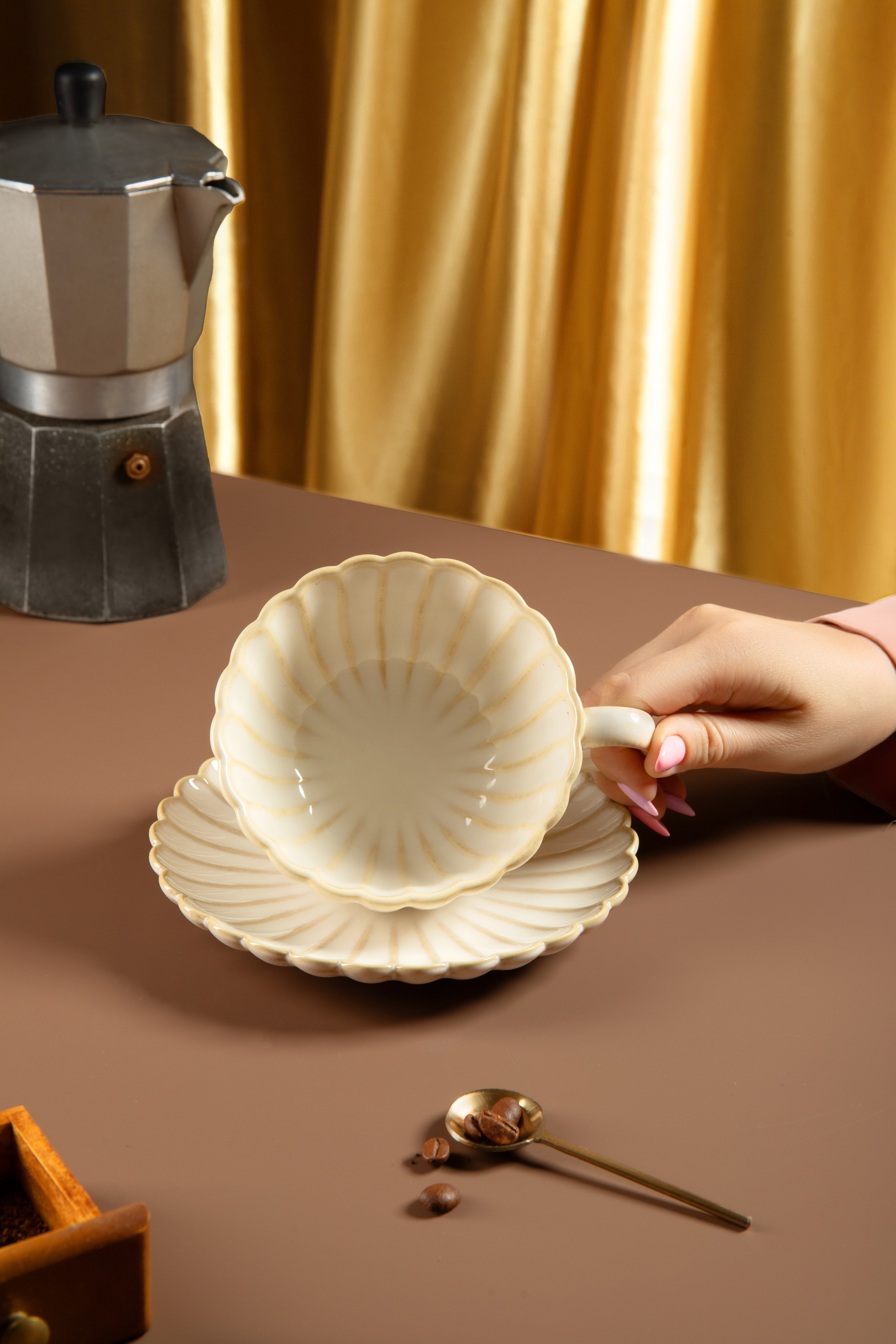 Декор, предметы интерьера, посуда. Предметный фотограф в Москве Мария Игнатенко. Нейрофото, ретушь, сет-дизайн