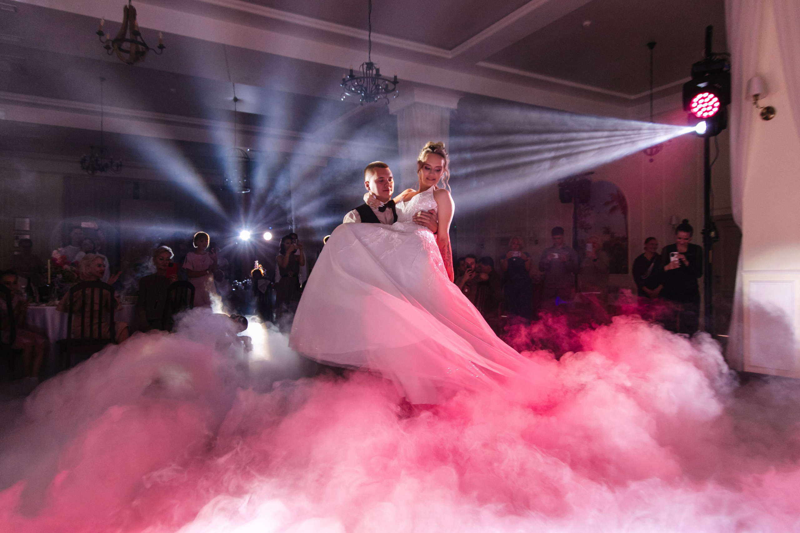 Александра + Кирилл. Роман Урумбаев фотограф Нижневартовск