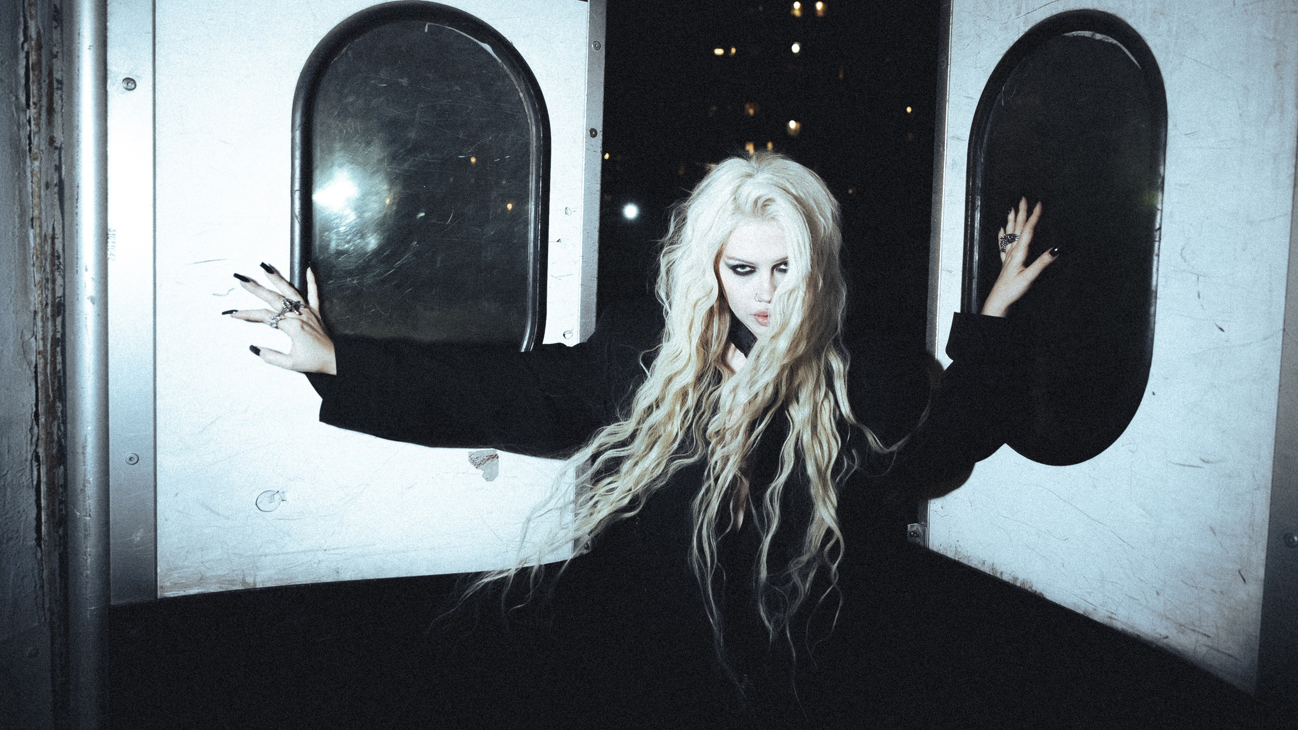 Портретный фотограф в Санкт-Петербурге и Москве Никита Кондрахин