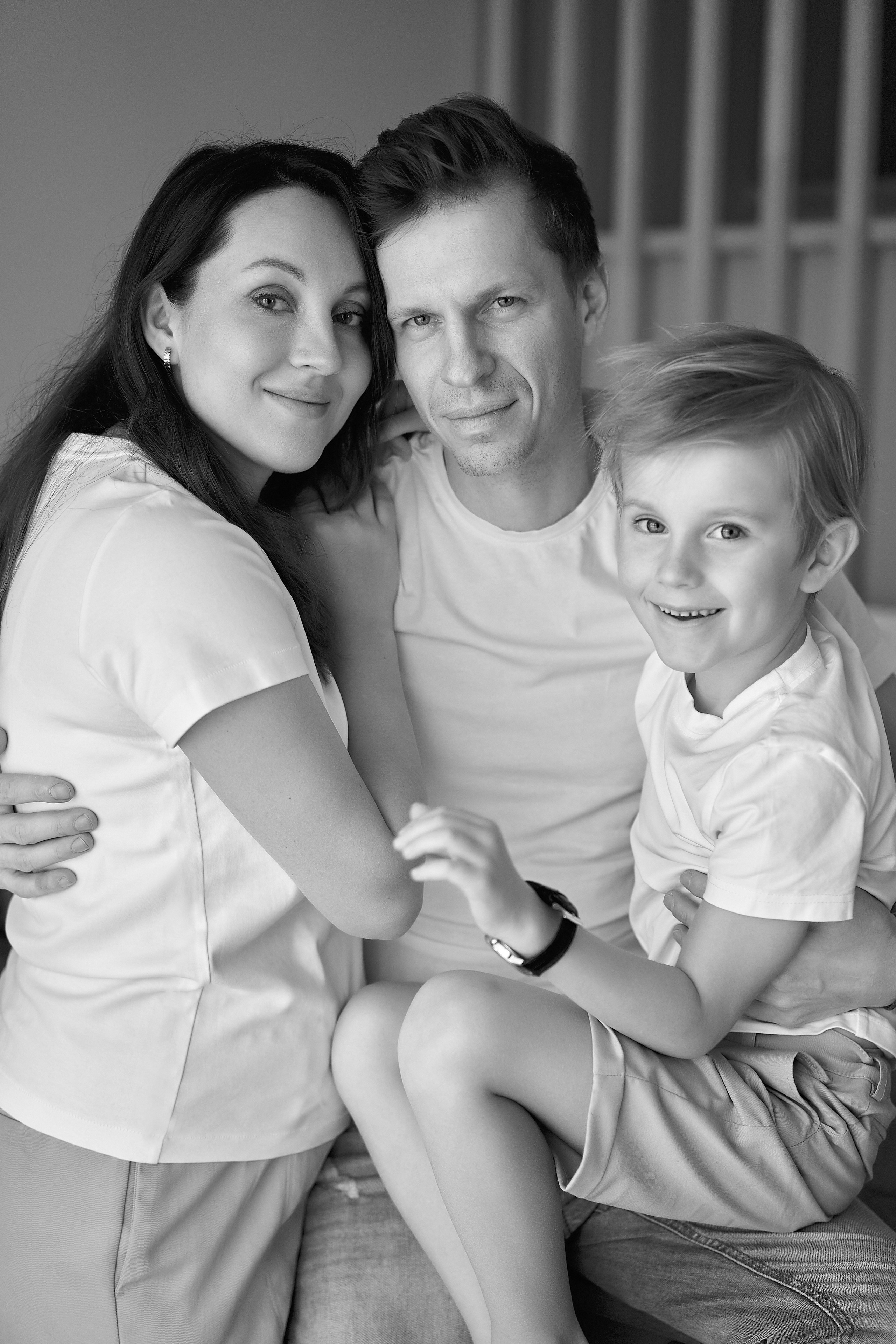 Домашняя семейная фотосессия в Москве, Домодедово, Видное, Бутово, Щербинка. Семейный фотограф Москва и Московская область. Семейная фотосессия на природе. Фотосессия детского праздника. Фотосессия юбилея. Фотосессия в день рождения. Фотограф на годик ребенку. Детский фотограф. Фоторепортаж семейного праздника. Детский фотограф Москва.