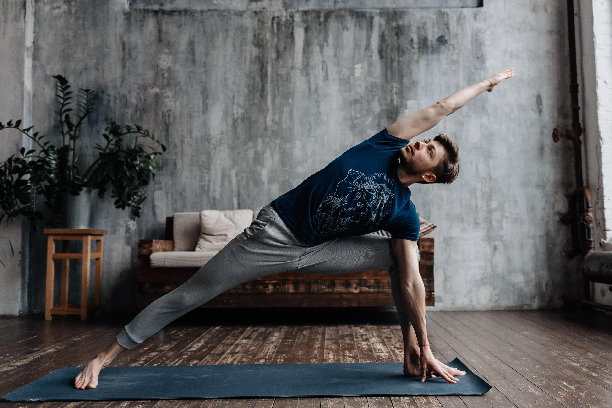 Йога фотосессия в Москве. Контент-фотограф для преподавателей йоги. Йога фотография. Фотографии асан. Одежда для йоги. Фотосессия занятий йогой. Фотография йоги. Заказать фотосессию в Москве. Йога фотосессия в Видном. Фотограф в Москве. 