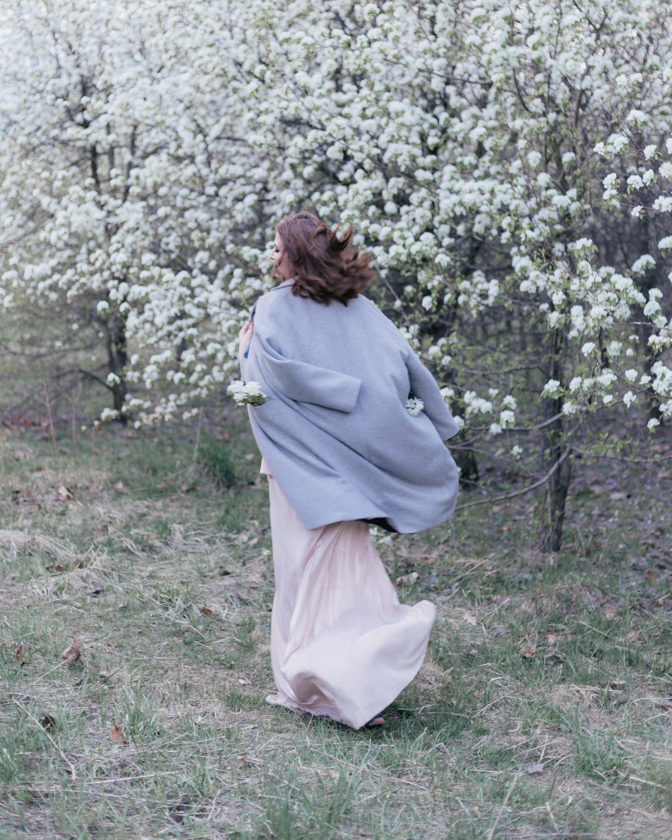 Женский фотограф в Москве и Московской области. Женская фотосессия. Женственные фотографии. Фотографии красивых женщин. Красивая стильная женская фотосессия. Контент-фотосессия. Визуал для блога.