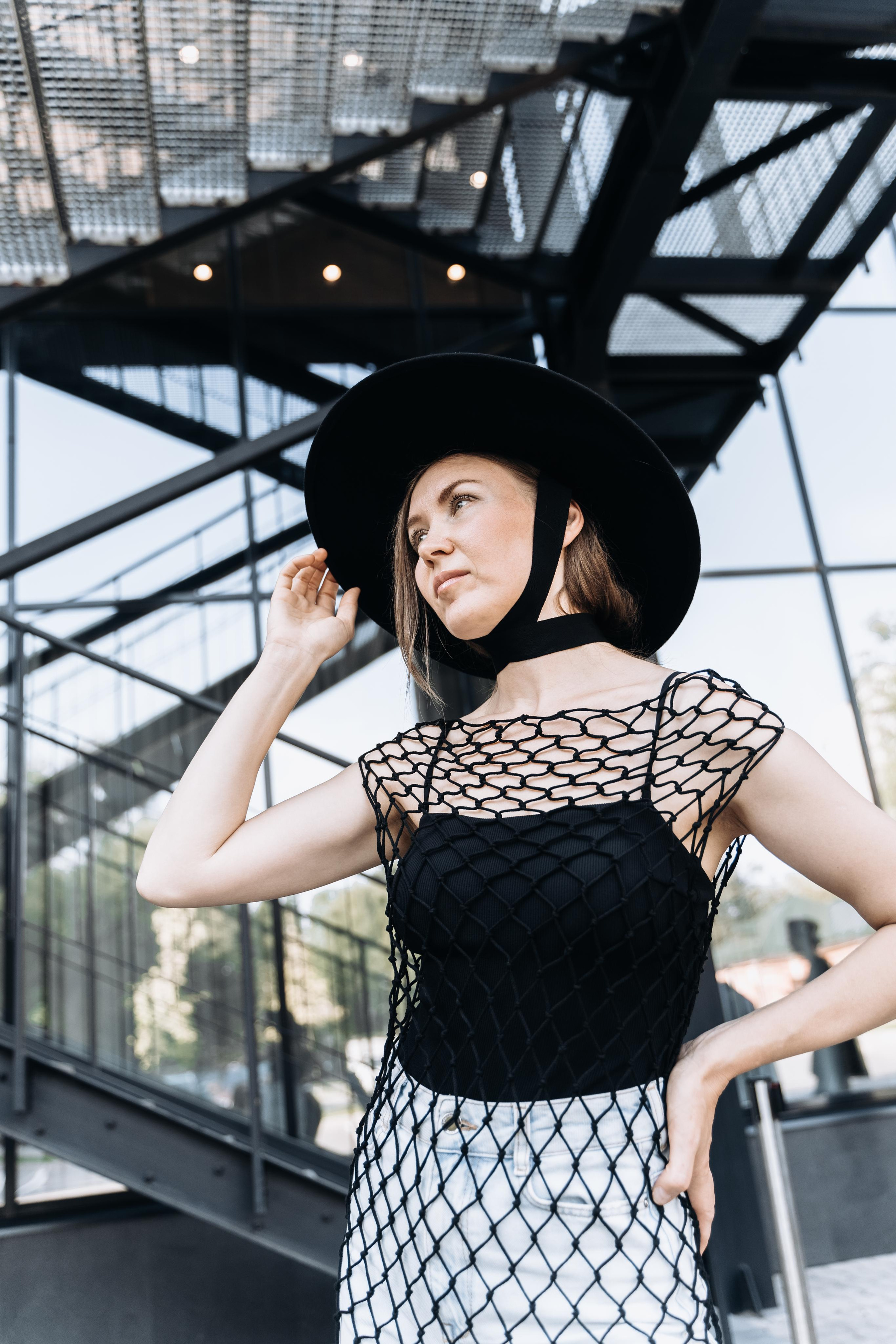 Женский фотограф в Москве и Московской области. Женская фотосессия. Женственные фотографии. Фотографии красивых женщин. Красивая стильная женская фотосессия. Контент-фотосессия. Визуал для блога.