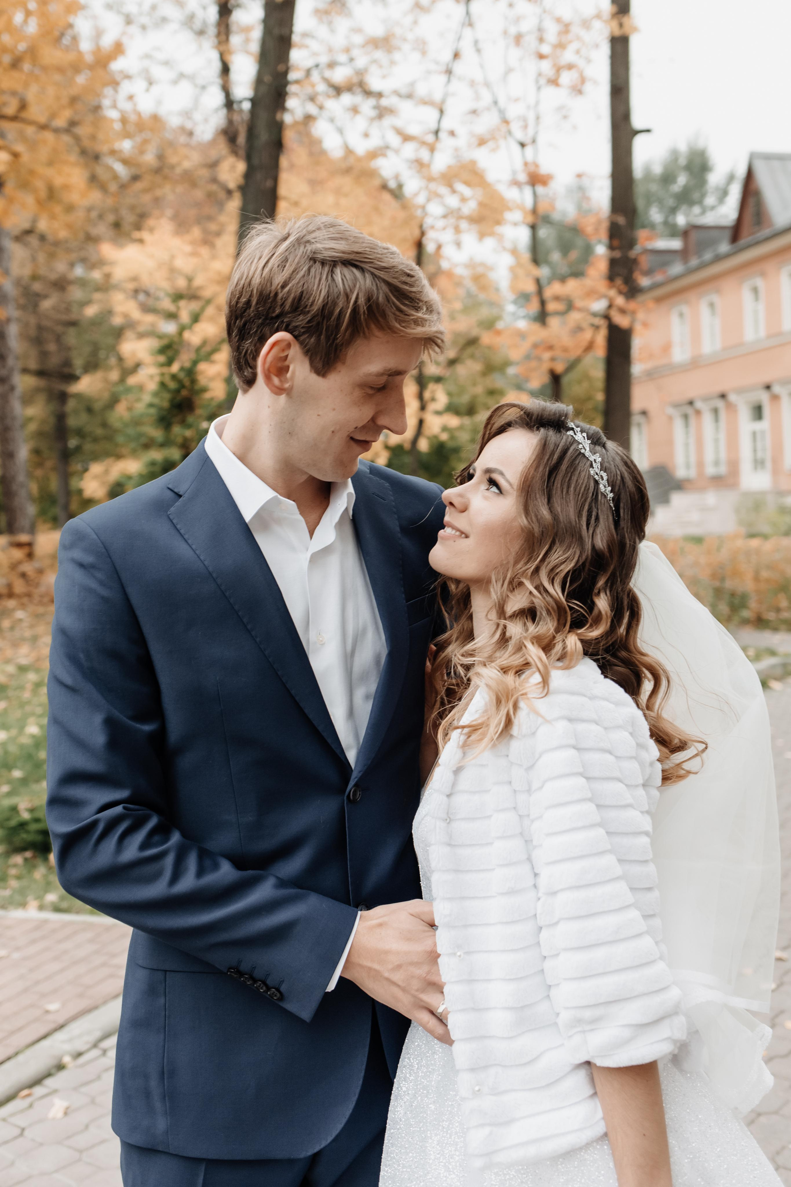 Свадебная фотосессия осенью в парке