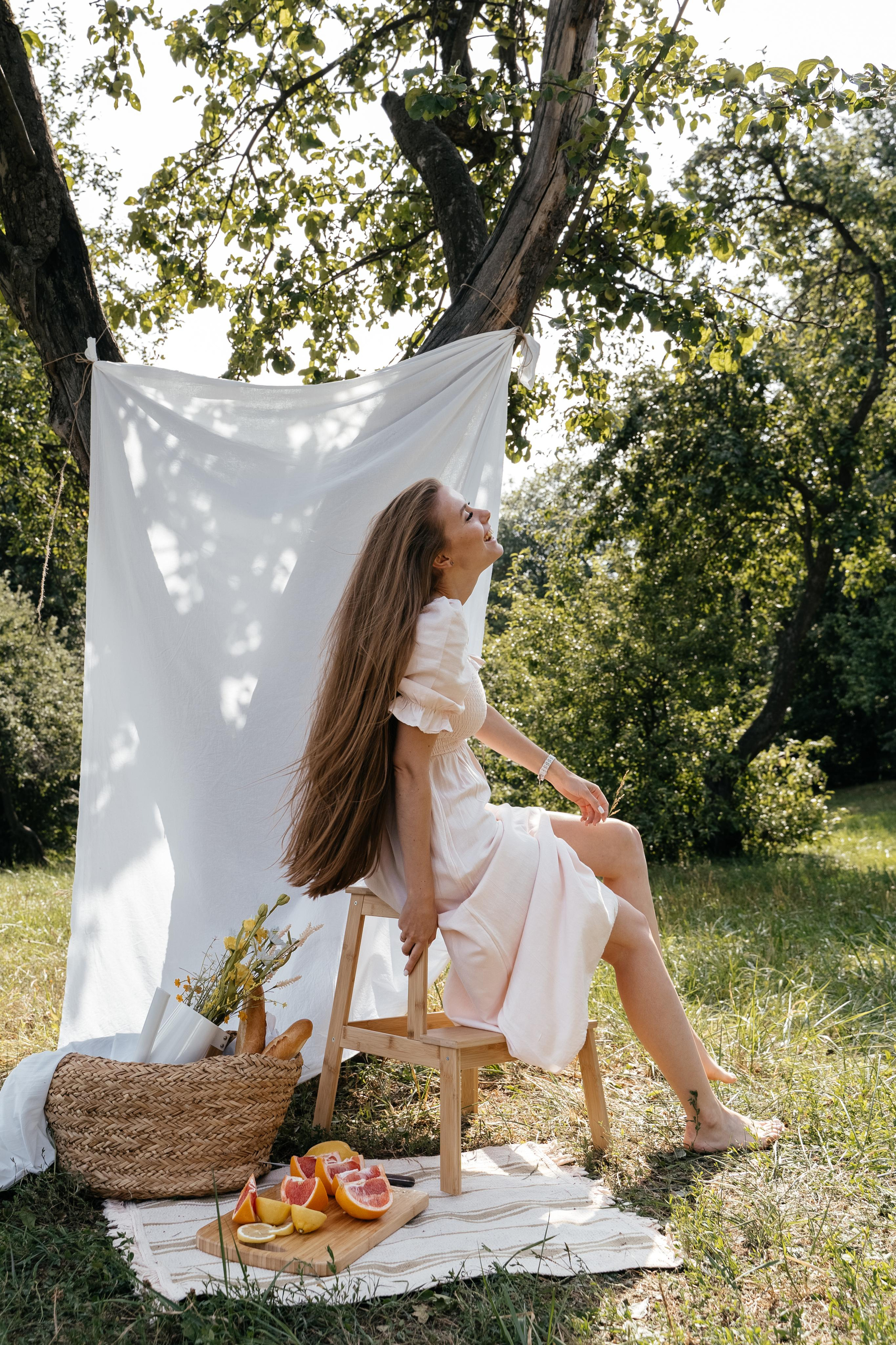 Женский фотограф в Москве и Московской области. Женская фотосессия. Женственные фотографии. Фотографии красивых женщин. Красивая стильная женская фотосессия. Контент-фотосессия. Визуал для блога.