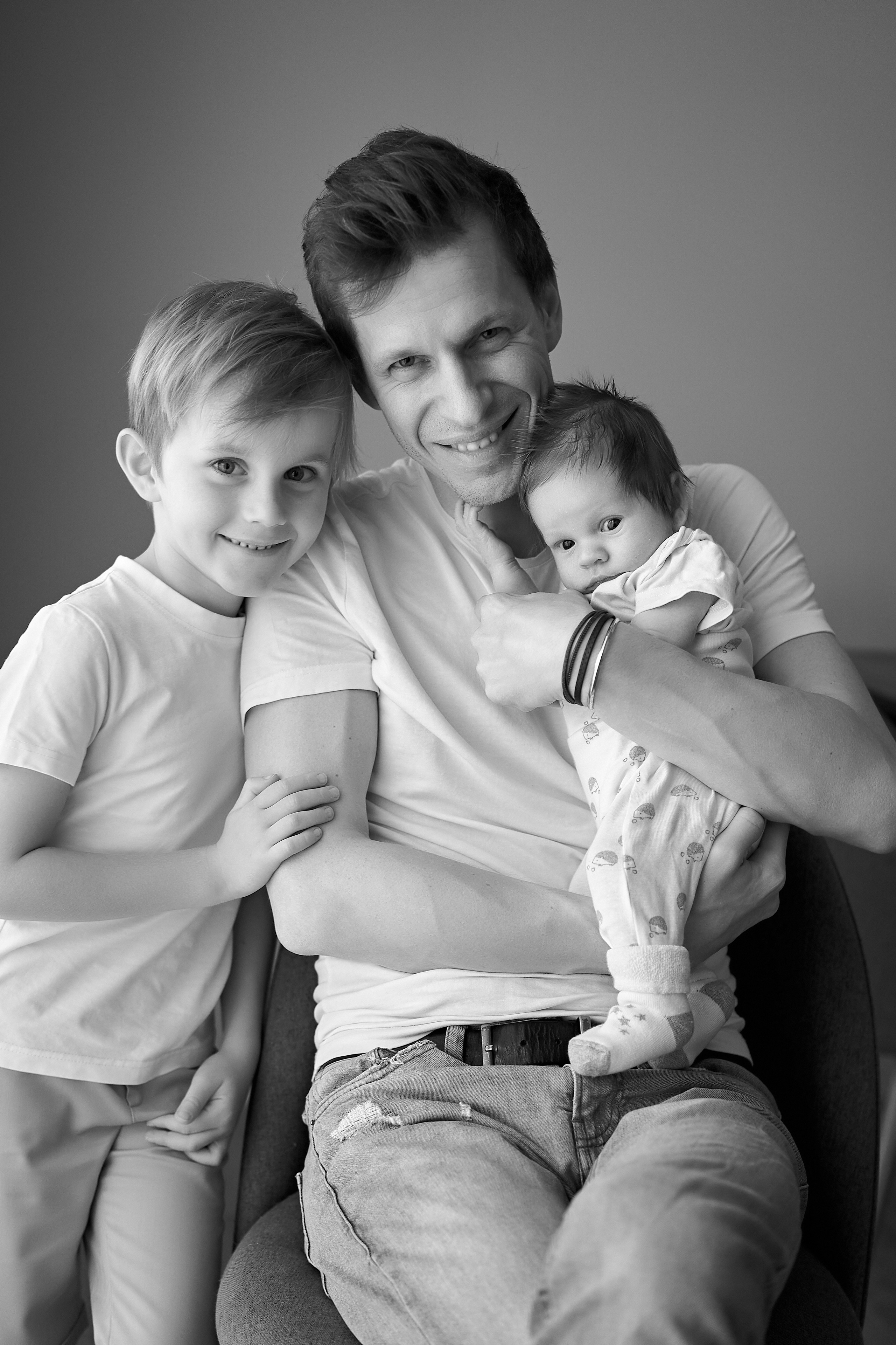 Домашняя семейная фотосессия в Москве, Домодедово, Видное, Бутово, Щербинка. Семейный фотограф Москва и Московская область. Семейная фотосессия на природе. Фотосессия детского праздника. Фотосессия юбилея. Фотосессия в день рождения. Фотограф на годик ребенку. Детский фотограф. Фоторепортаж семейного праздника. Детский фотограф Москва.