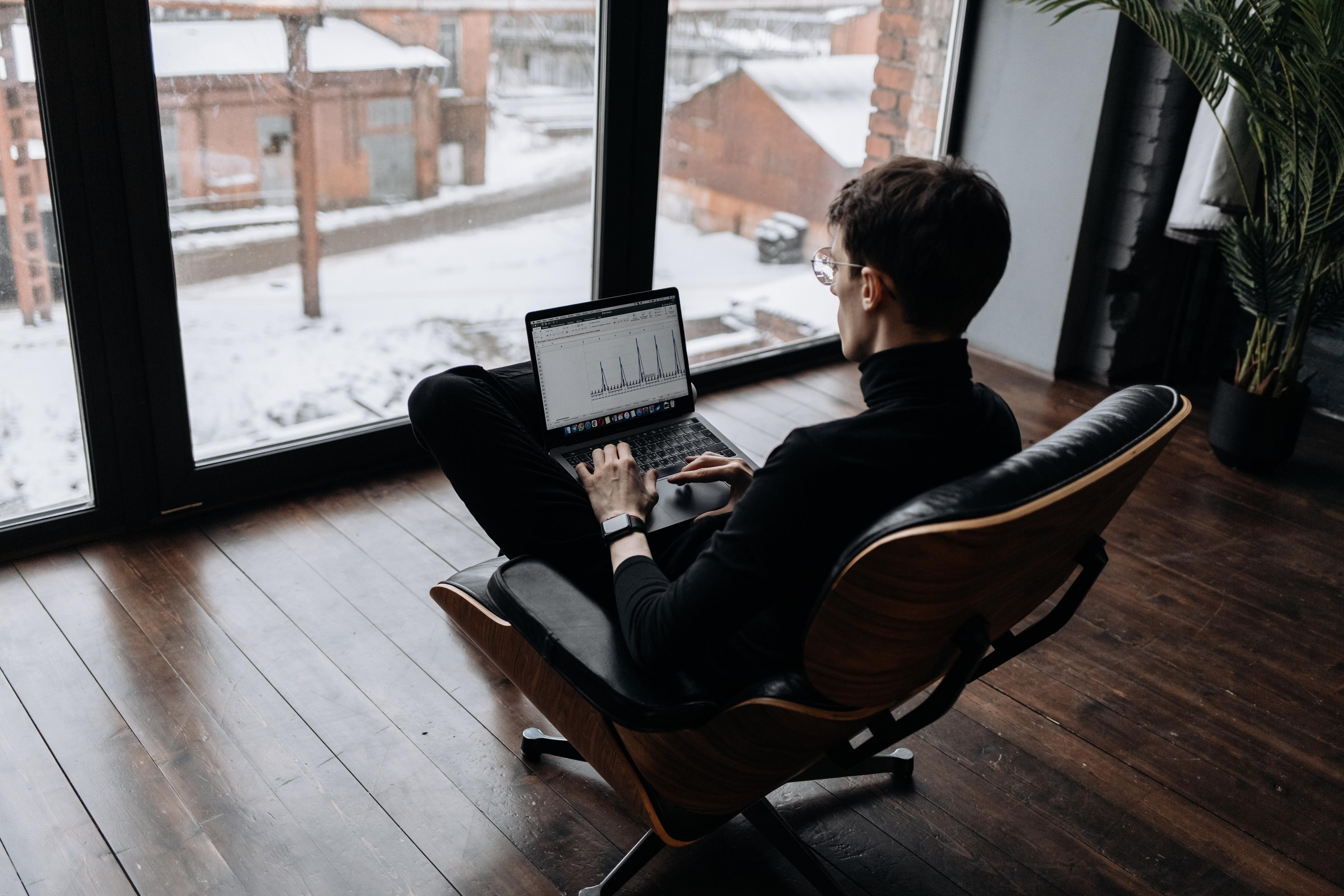 Мужская фотосессия в Москве. Мужской портрет. Мужской фотограф. Фотографии мужчин. Контент для мужчины. Бизнес портрет. Фотосессия для бизнеса.