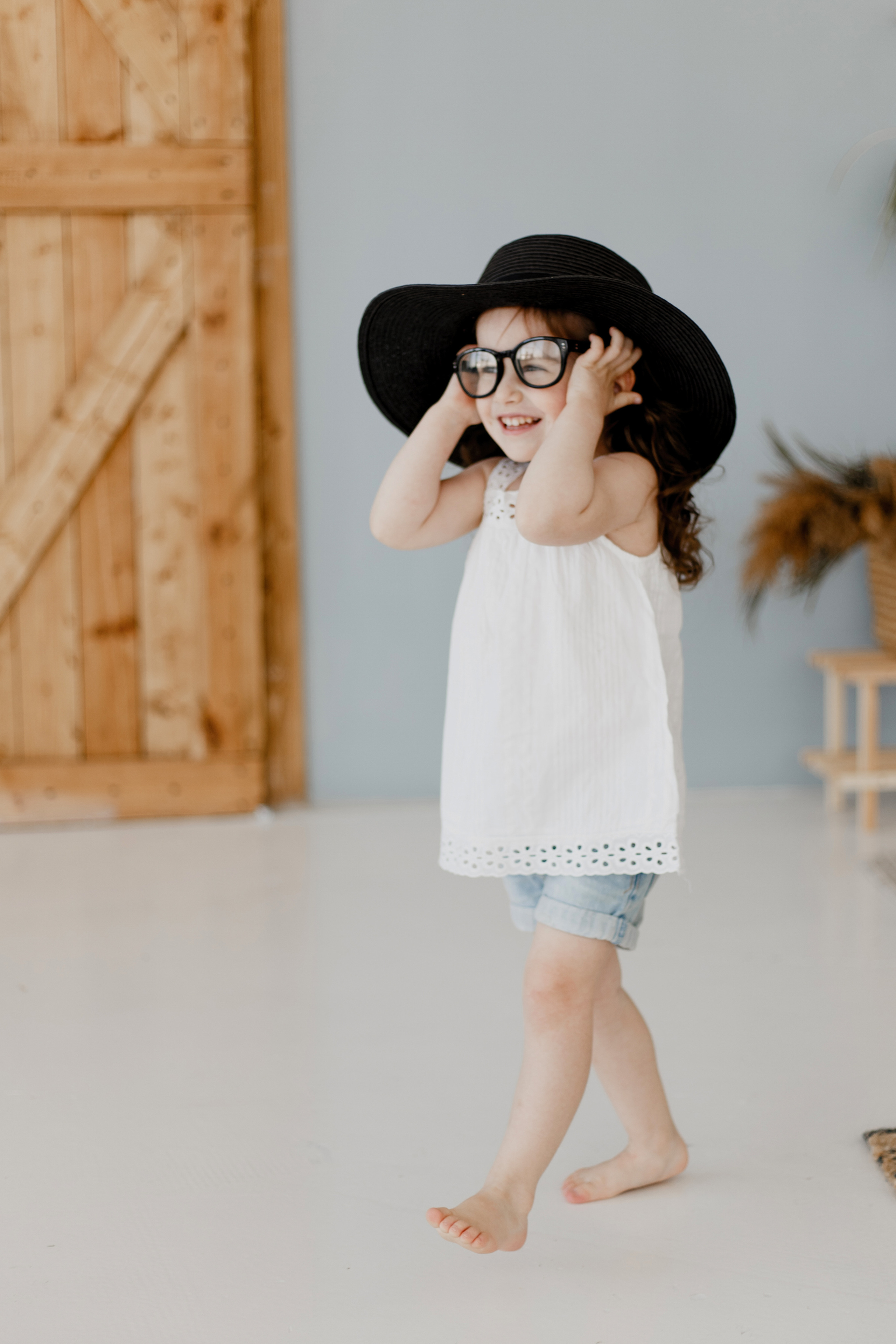 Домашняя семейная фотосессия в Москве, Домодедово, Видное, Бутово, Щербинка. Семейный фотограф Москва и Московская область. Семейная фотосессия на природе. Фотосессия детского праздника. Фотосессия юбилея. Фотосессия в день рождения. Фотограф на годик ребенку. Детский фотограф. Фоторепортаж семейного праздника. Детский фотограф Москва.