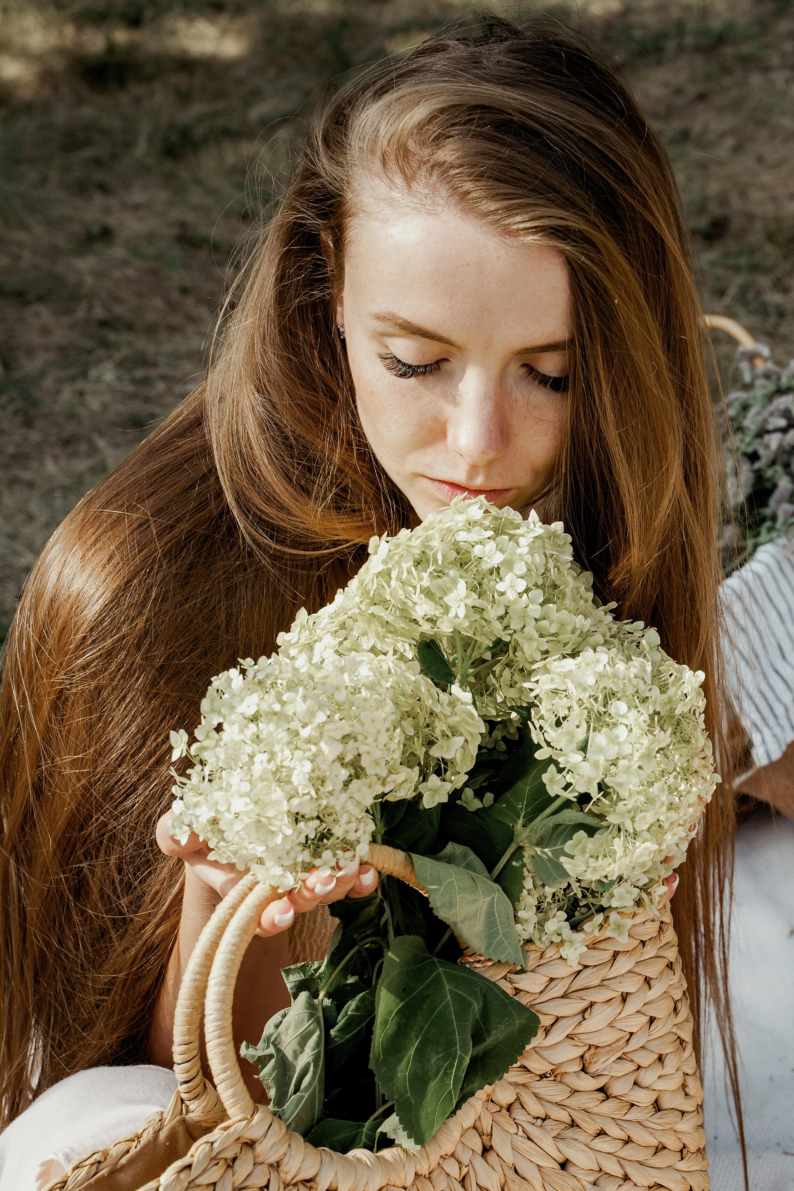 Женский фотограф в Москве и Московской области. Женская фотосессия. Женственные фотографии. Фотографии красивых женщин. Красивая стильная женская фотосессия. Контент-фотосессия. Визуал для блога.