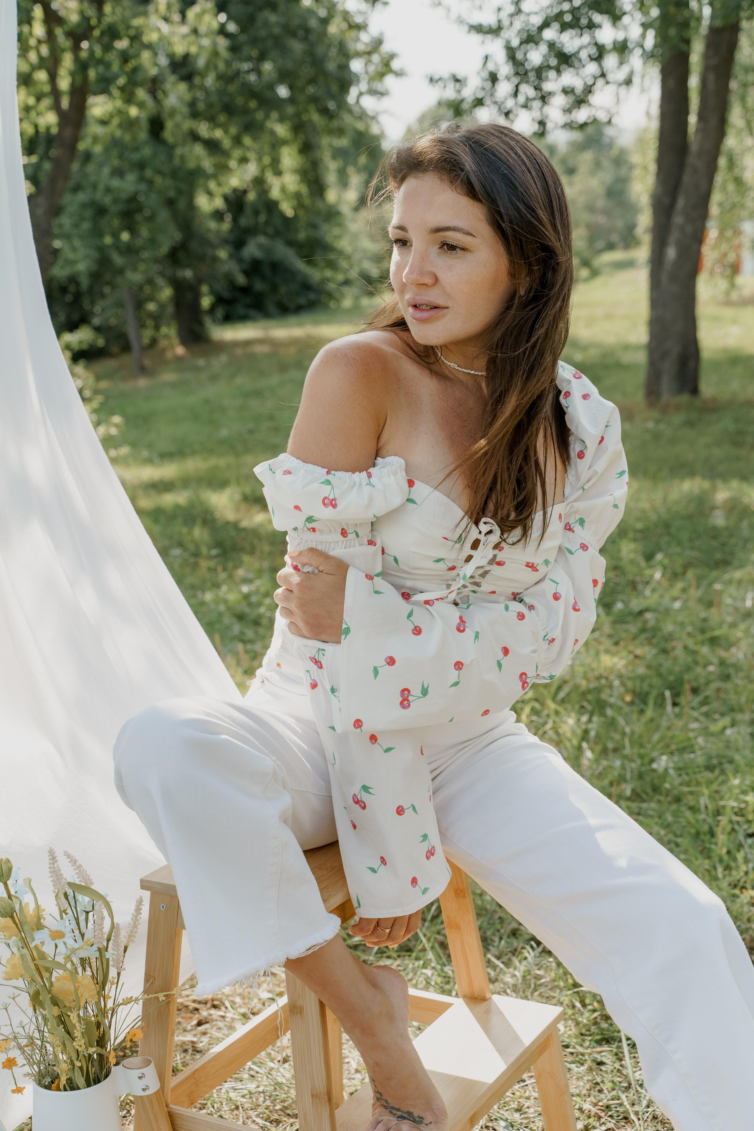 Женский фотограф в Москве и Московской области. Женская фотосессия. Женственные фотографии. Фотографии красивых женщин. Красивая стильная женская фотосессия. Контент-фотосессия. Визуал для блога.