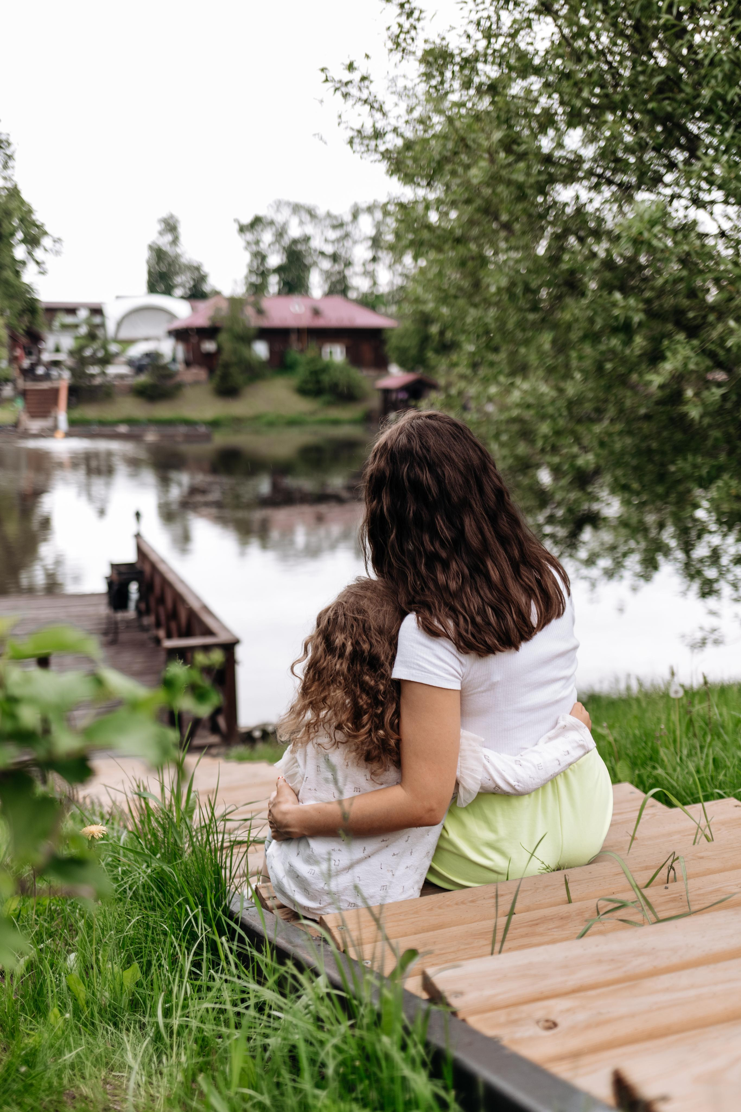 Семейная фотосессия в парке. Прогулочная фотосессия в Москве. Семейный фотограф. Фотосессия в Москве. Фотосессия в Видном. Фотограф Москва. Фотограф Видное. Свадебный и семейный фотограф. Душевный фотограф. Красивые фотографии прогулок. Заказать фотосессию. 